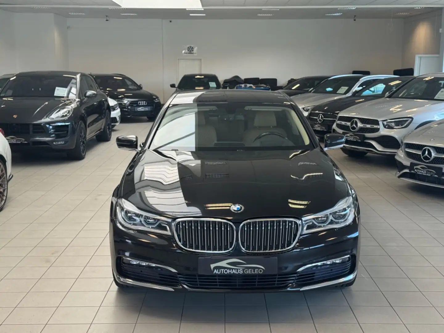 BMW 730 d/xDRIVE/HK/MEMORY/HUD/LED/ Noir - 2