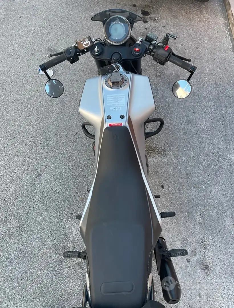 Husqvarna Vitpilen 401 Grigio - 2