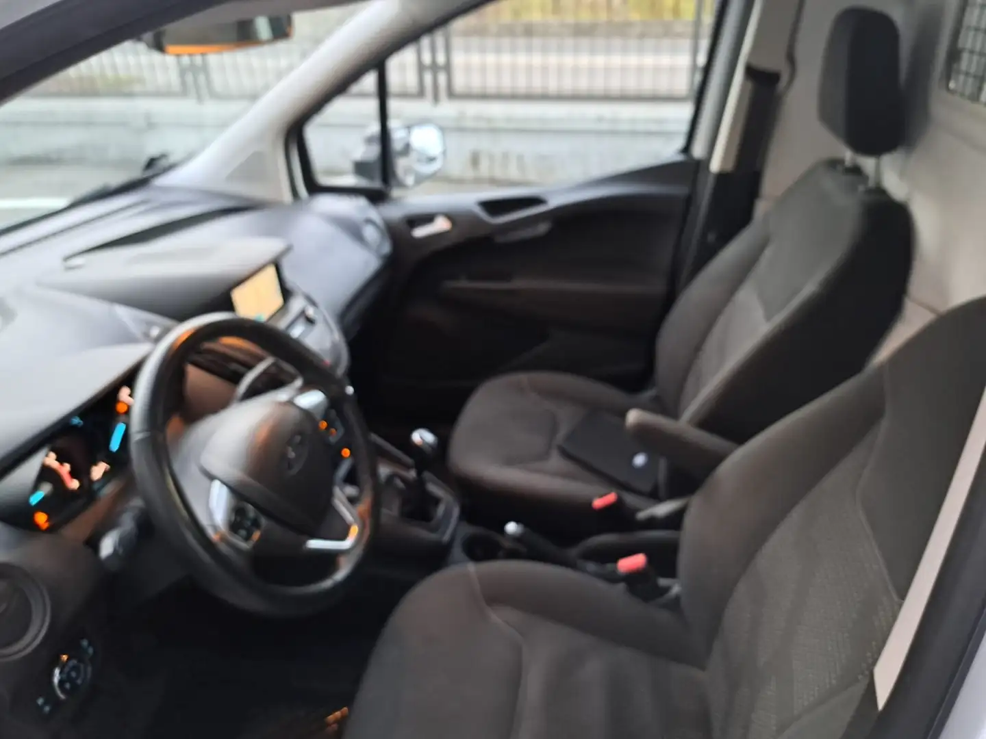 Ford Transit Courier Transit Courier 1.0 EcoBoost 100CV Van Entry Blanc - 2