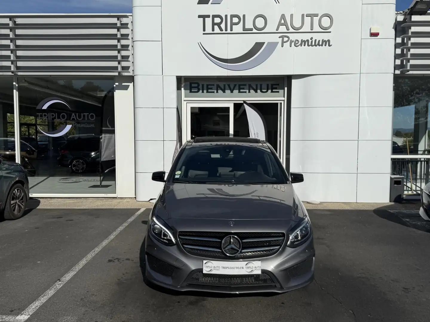 Mercedes-Benz B 200 B 200 d - BV 7G-DCT Fascination GPS + TOIT OUVRANT + CAMERA AR + ATTELAGE Gris - 2