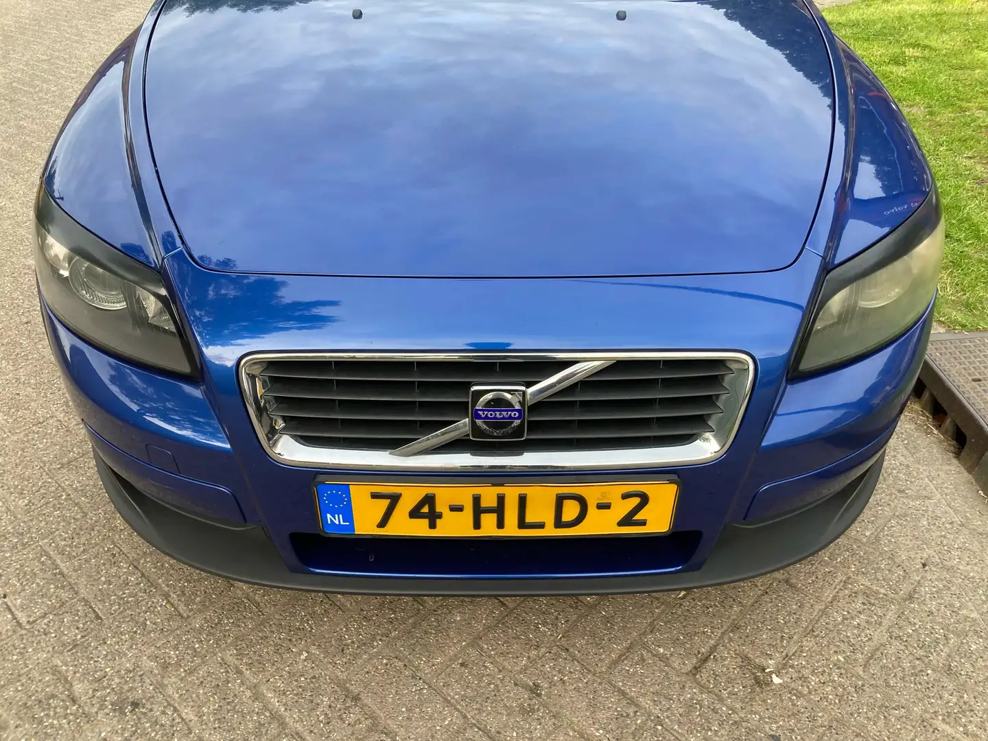 Volvo C30 1.8 125PK Airco, nieuwe APK. Blauw - 2
