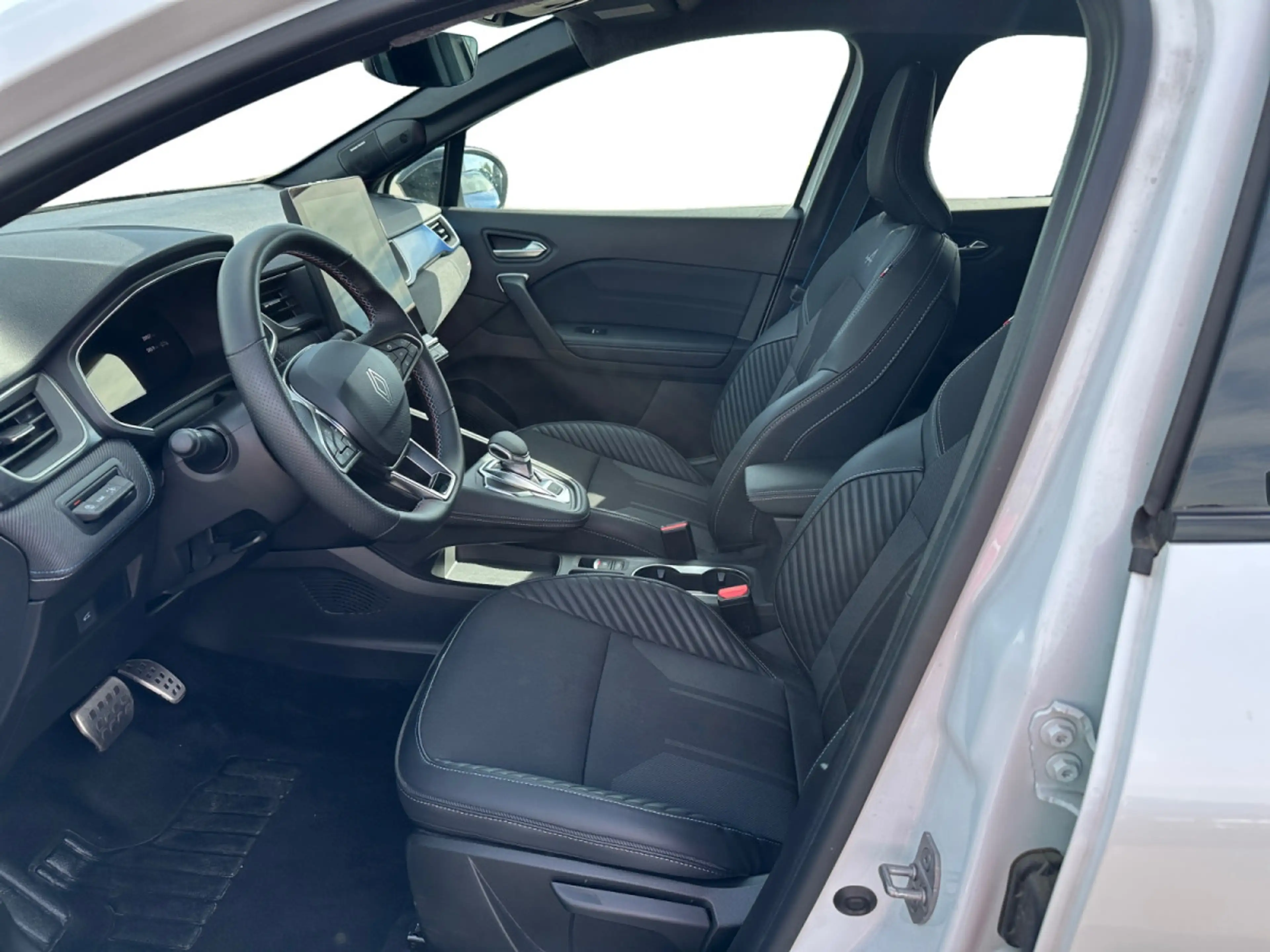 Renault Symbioz 1.6 Esprit Alpine full hybrid E-Tech — photo 6