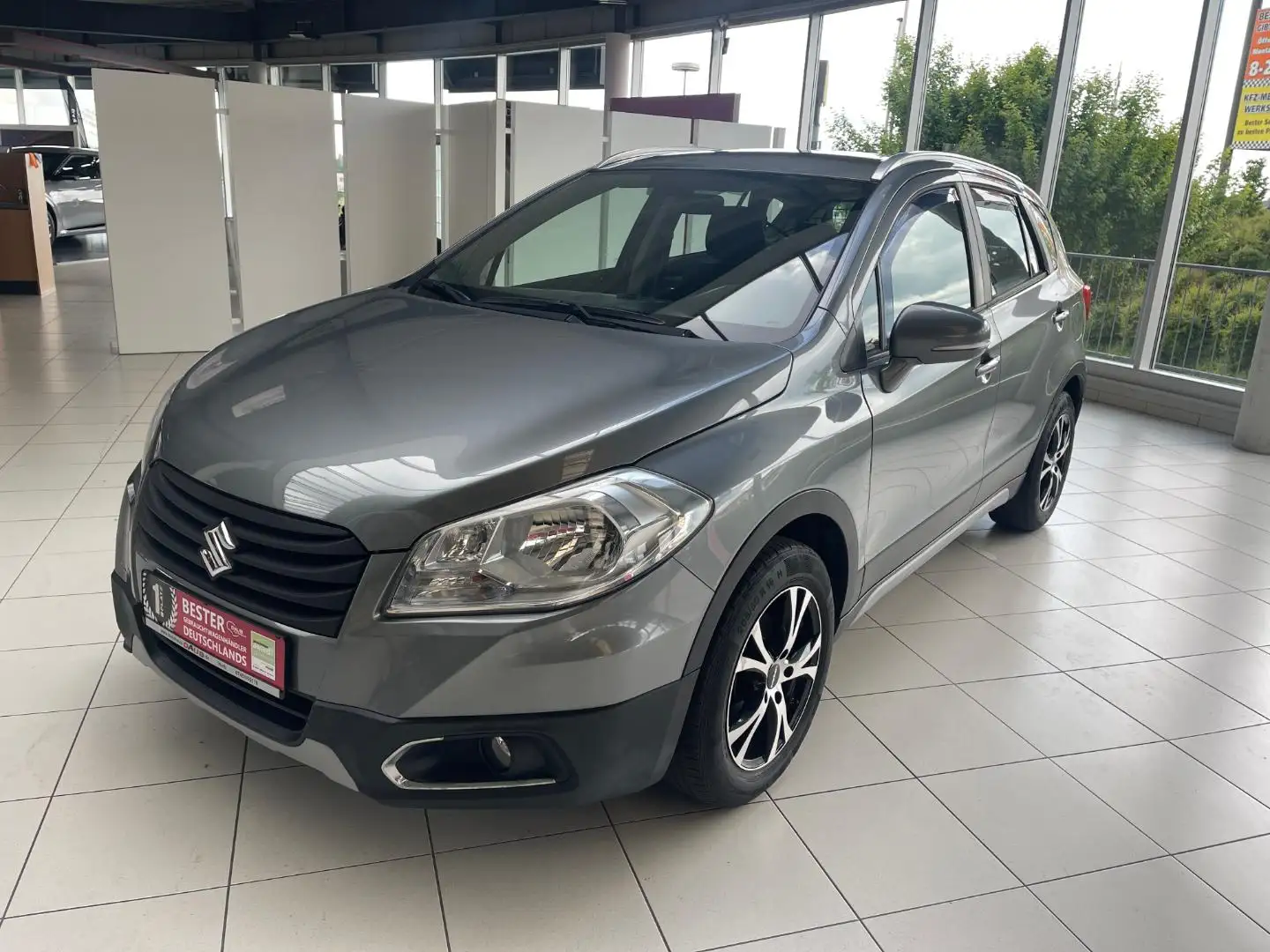 Suzuki SX4 S-Cross 1.6 Comfort 4x4 Automatik+SHZ+PDC+ Сірий - 1
