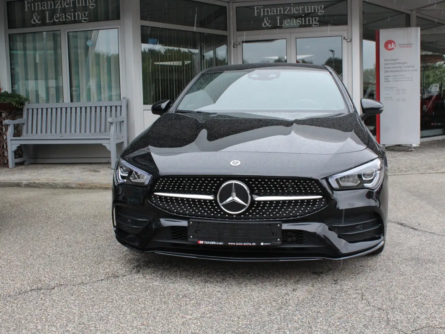 Mercedes-Benz CLA 250 Shooting Brake AMG-Line Zwart - 2