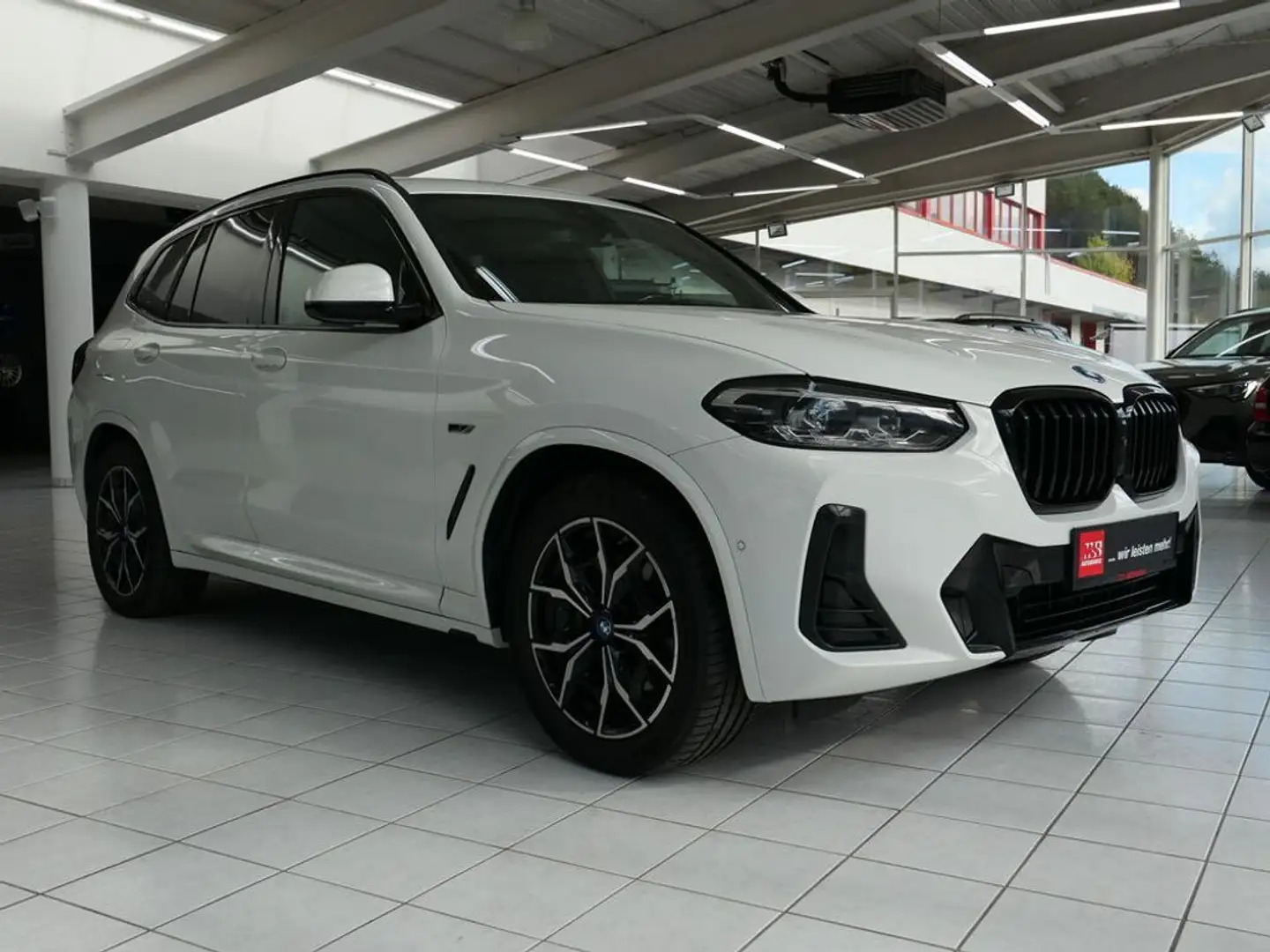 BMW X3 xDrive 30e M Sport *AHK*MPAKET*KEYLESS* Weiß - 1