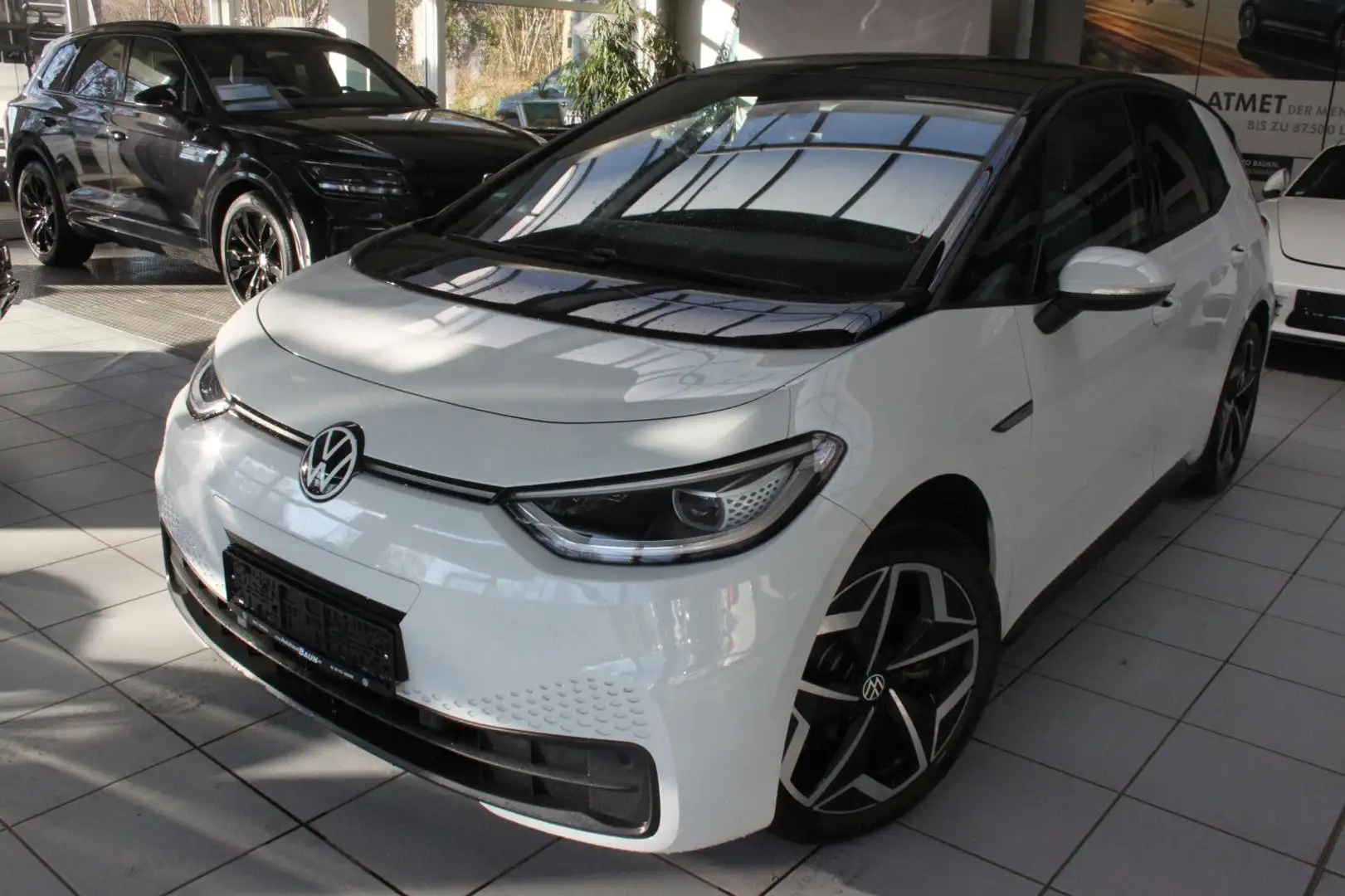 Volkswagen ID.3 PRO PERF/PANO/19"/KAME/ACC/2ZON/AHK/IQLED/S Blanc - 1