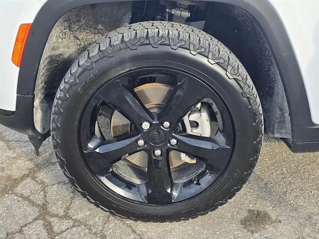 Jeep Grand Cherokee снимка Jeep Grand Cherokee