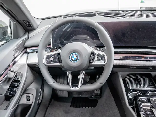 BMW I5 view 8