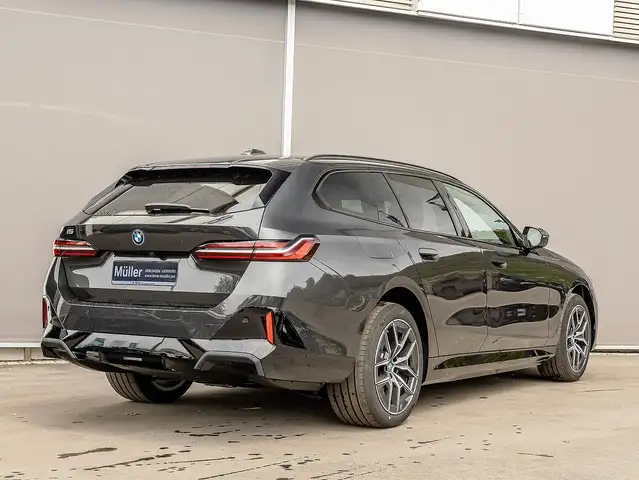 BMW I5 view 2