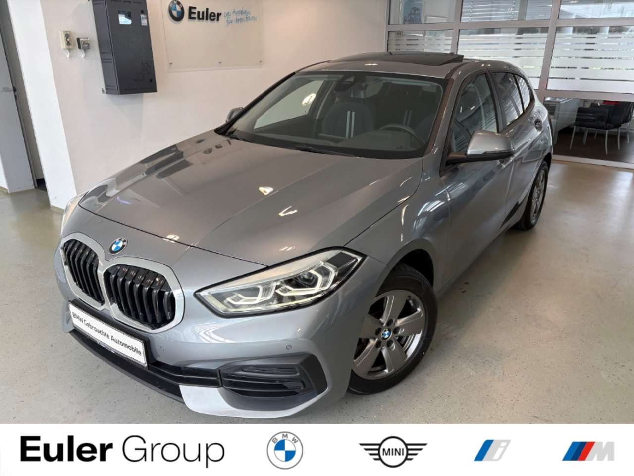 BMW 118 — BMW 118 i 5-Türer Pano Navi LED El. Heckklappe Sportsitze