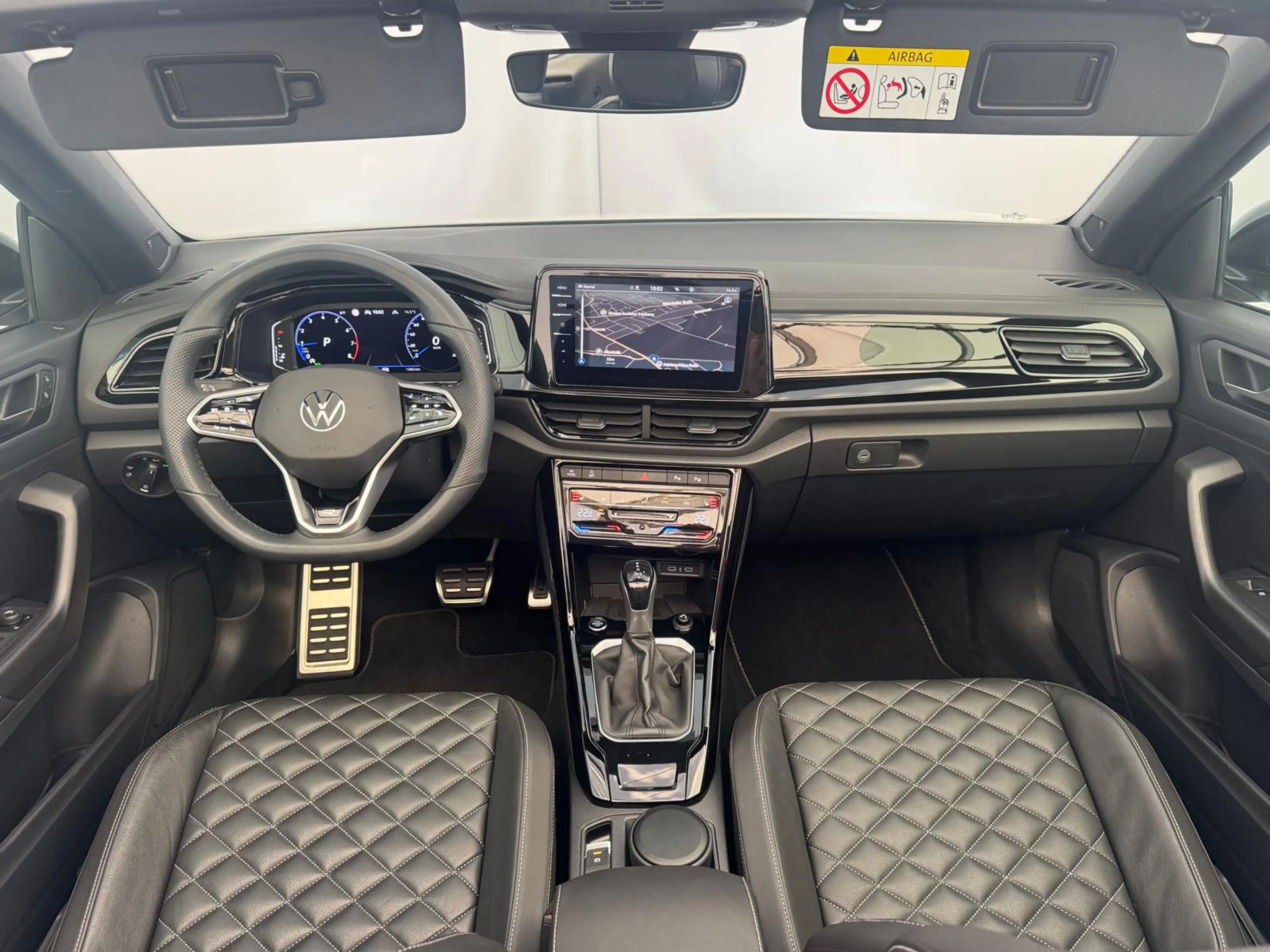 Volkswagen T-Roc R-Line 1.5TSI DSG+KAMERA+MATRIX+LEDER+ACC+NAVI — photo 2