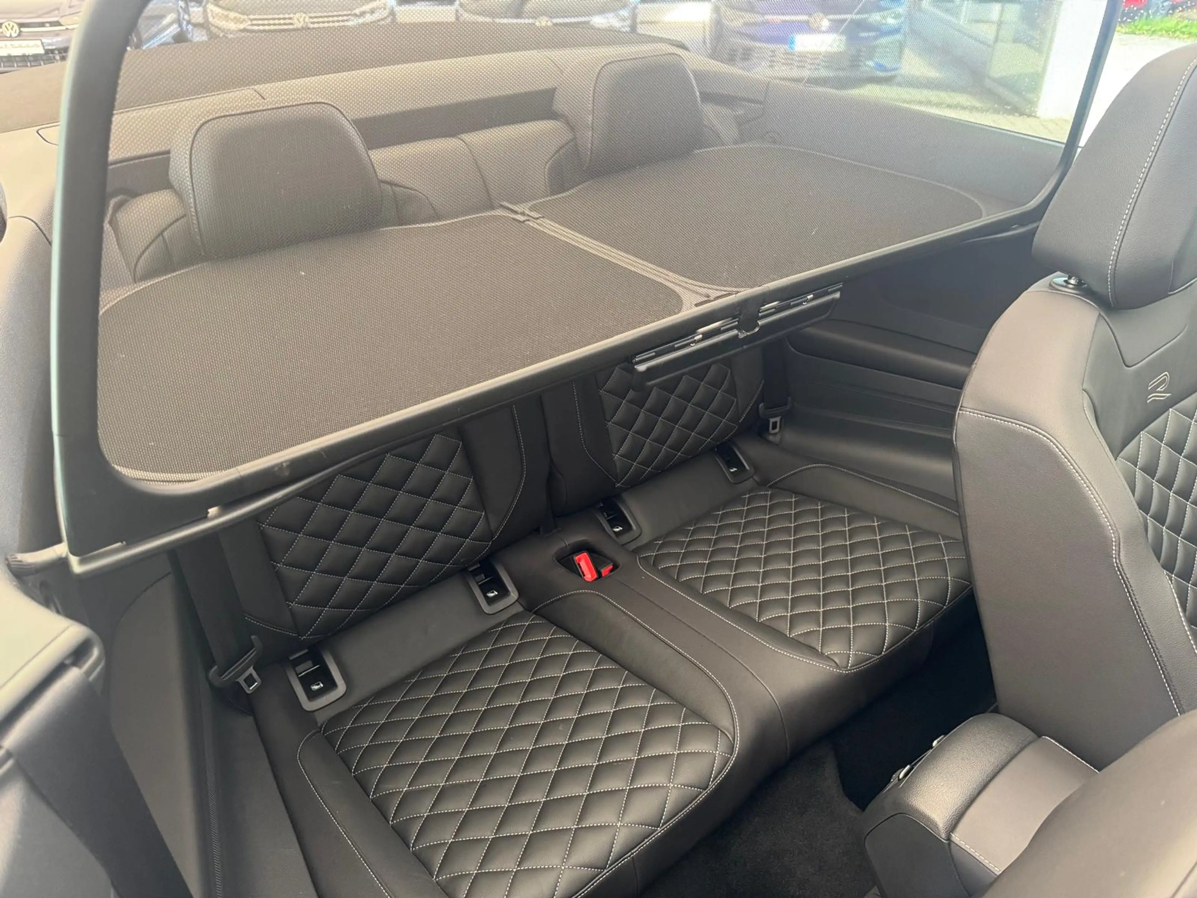 Volkswagen T-Roc R-Line 1.5TSI DSG+KAMERA+MATRIX+LEDER+ACC+NAVI — photo 13