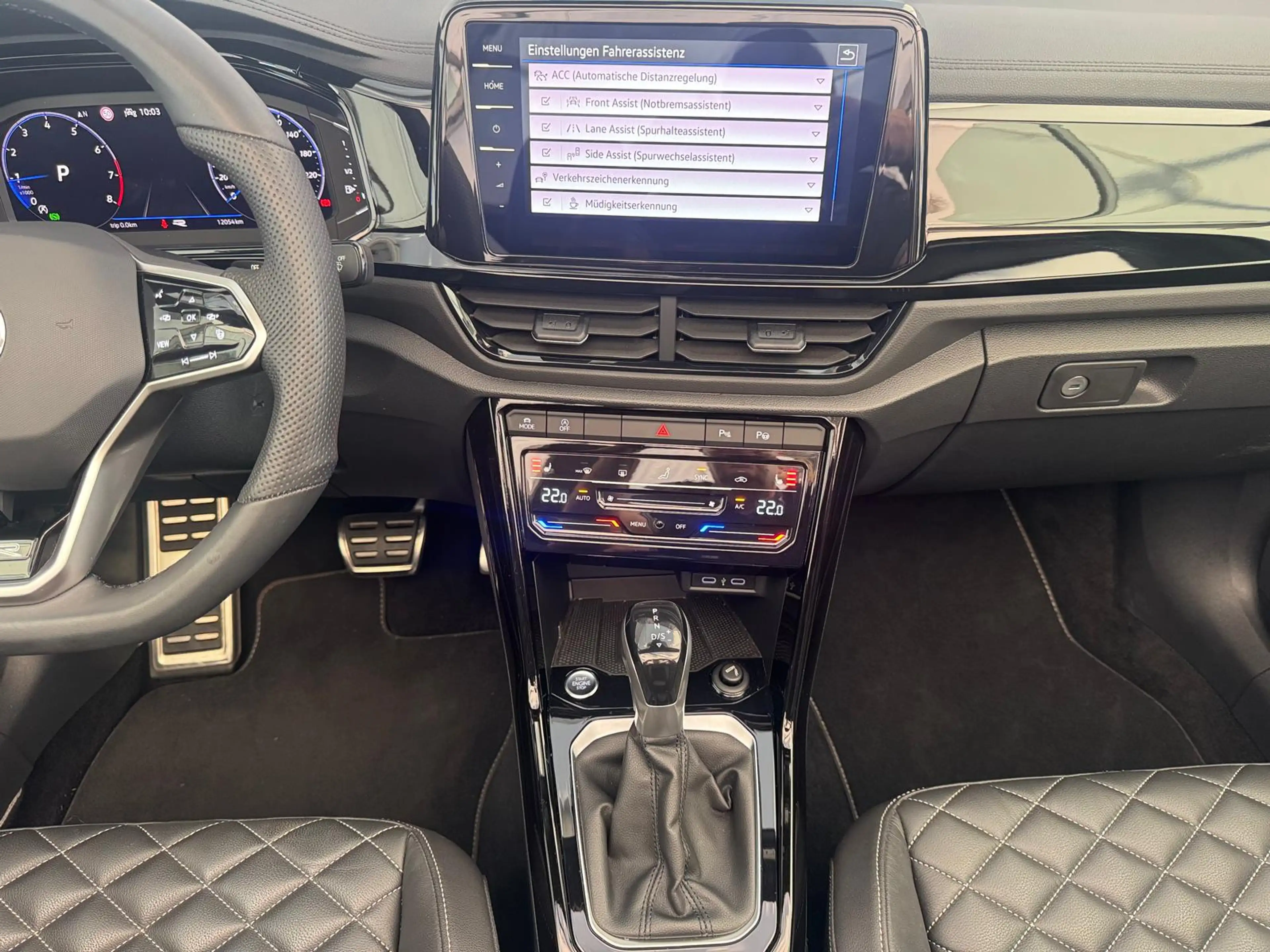 Volkswagen T-Roc R-Line 1.5TSI DSG+KAMERA+MATRIX+LEDER+ACC+NAVI — photo 4