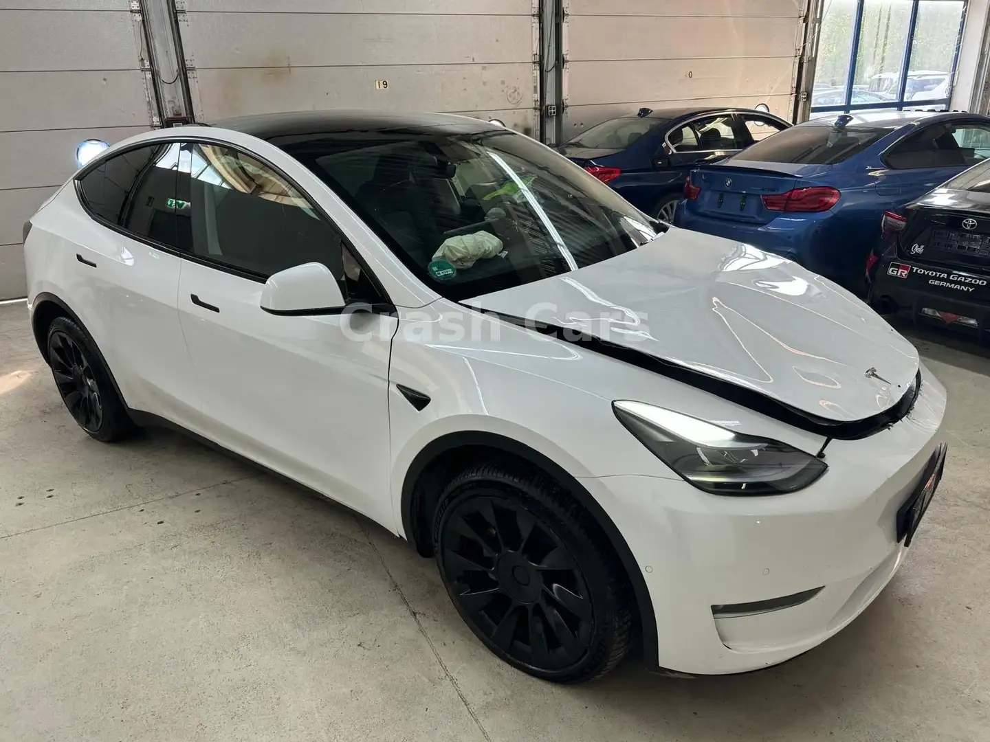 Tesla Model Y Long Range Dual AWD*LED*Pano*DAB*Leder* Weiß - 2