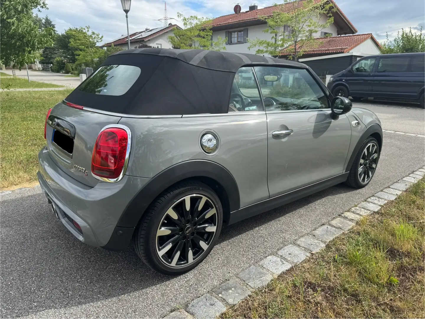MINI Cooper S Cabrio Aut, Yours Dach+Sitze, Navi, Carplay, Service, 8-F Grau - 1