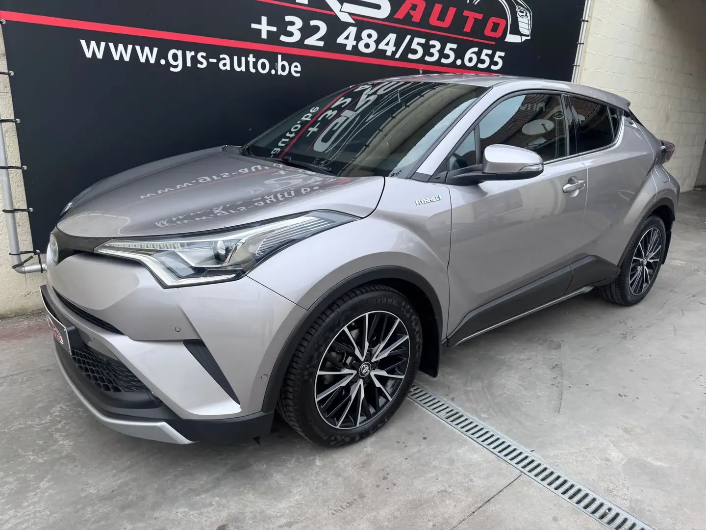 Toyota C-HR Hybrid 1.8i VVT-i C-Hic E-CVT garant.constr04/2028 Grijs - 2