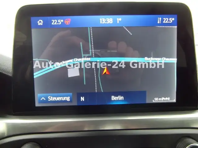 Ford Focus view 13