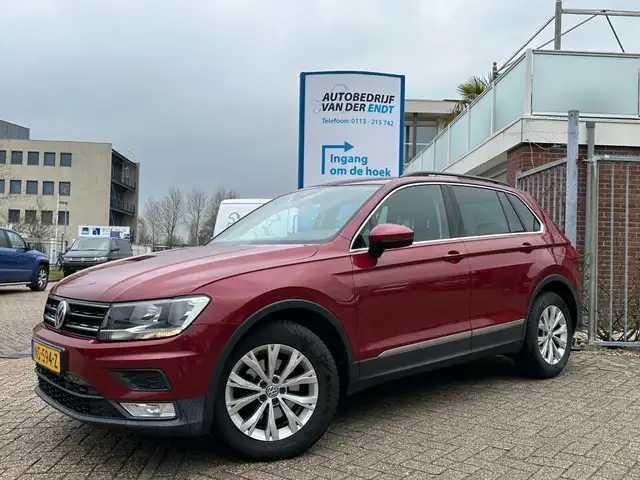 Volkswagen Tiguan 1.4 TSI Comfortline  wegklapbare trekhaak  1e eige