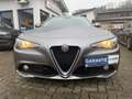 Alfa Romeo Giulia 2.2 JTDM Aut+NAVI+ACC+KLIMATR+PDC+KAMERA+TEMPOMAT Gris - thumbnail 2