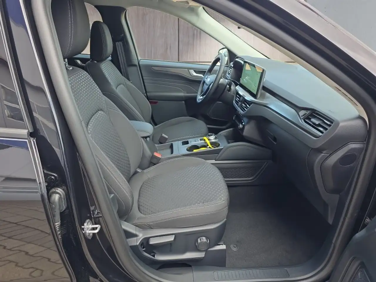 Ford Kuga 1,5 186PS Aut.5*J.Gar/LED/Navi/Winterp. ** 15