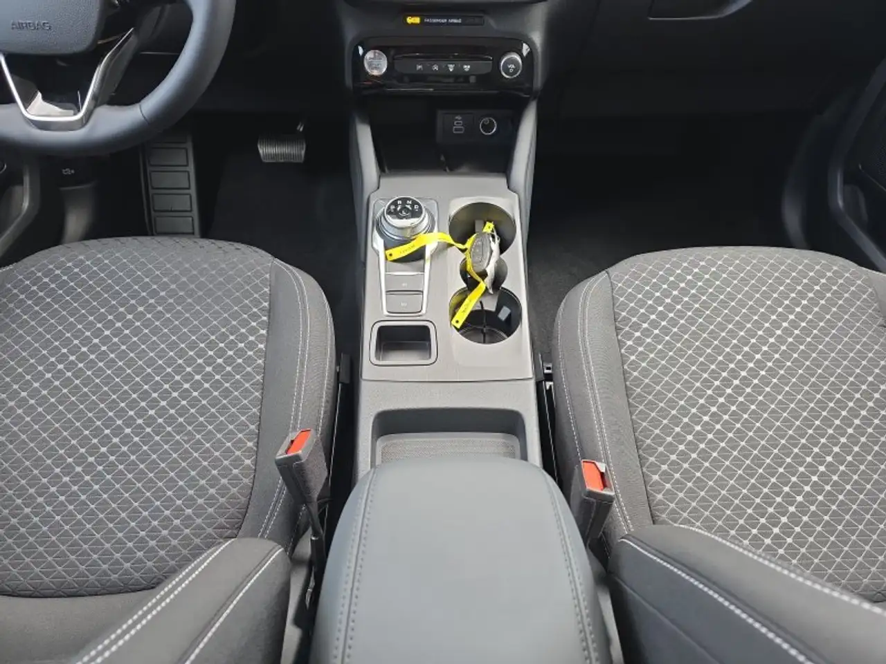 Ford Kuga 1,5 186PS Aut.5*J.Gar/LED/Navi/Winterp. ** 11