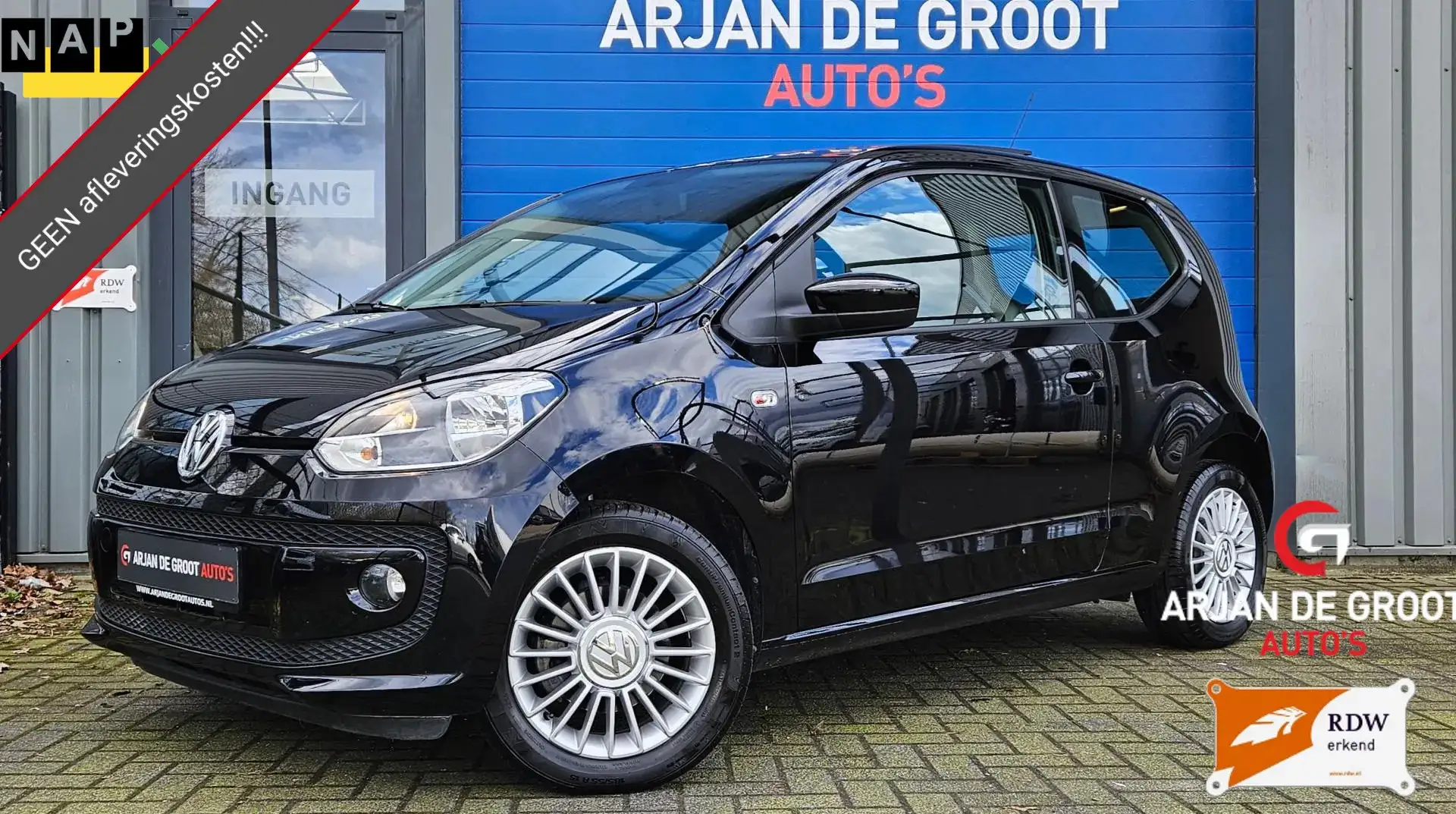 Volkswagen up! 1.0 high up! UNIEK! Panorama Airco Cruise PDC crna - 1