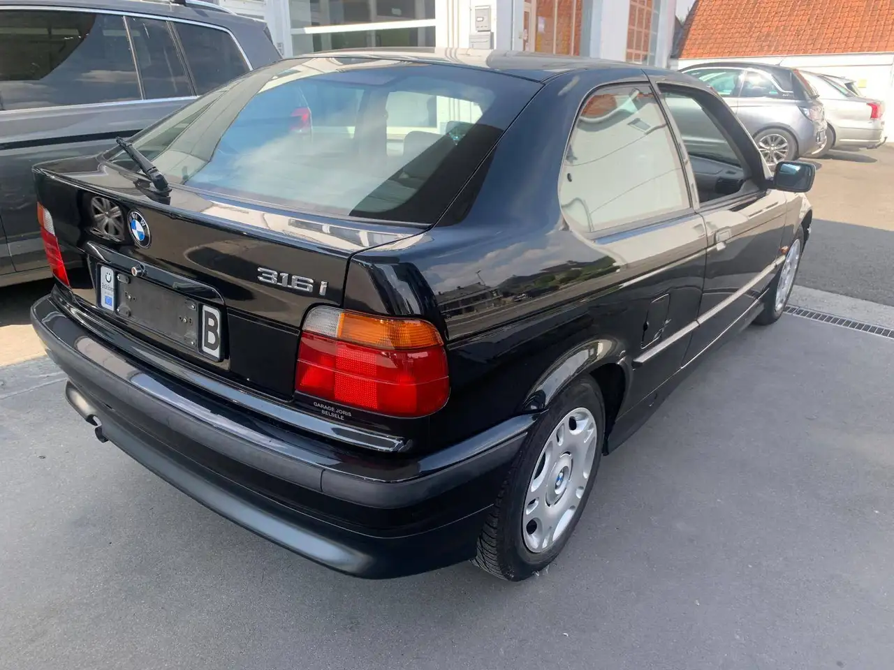 BMW 316i, foto 6