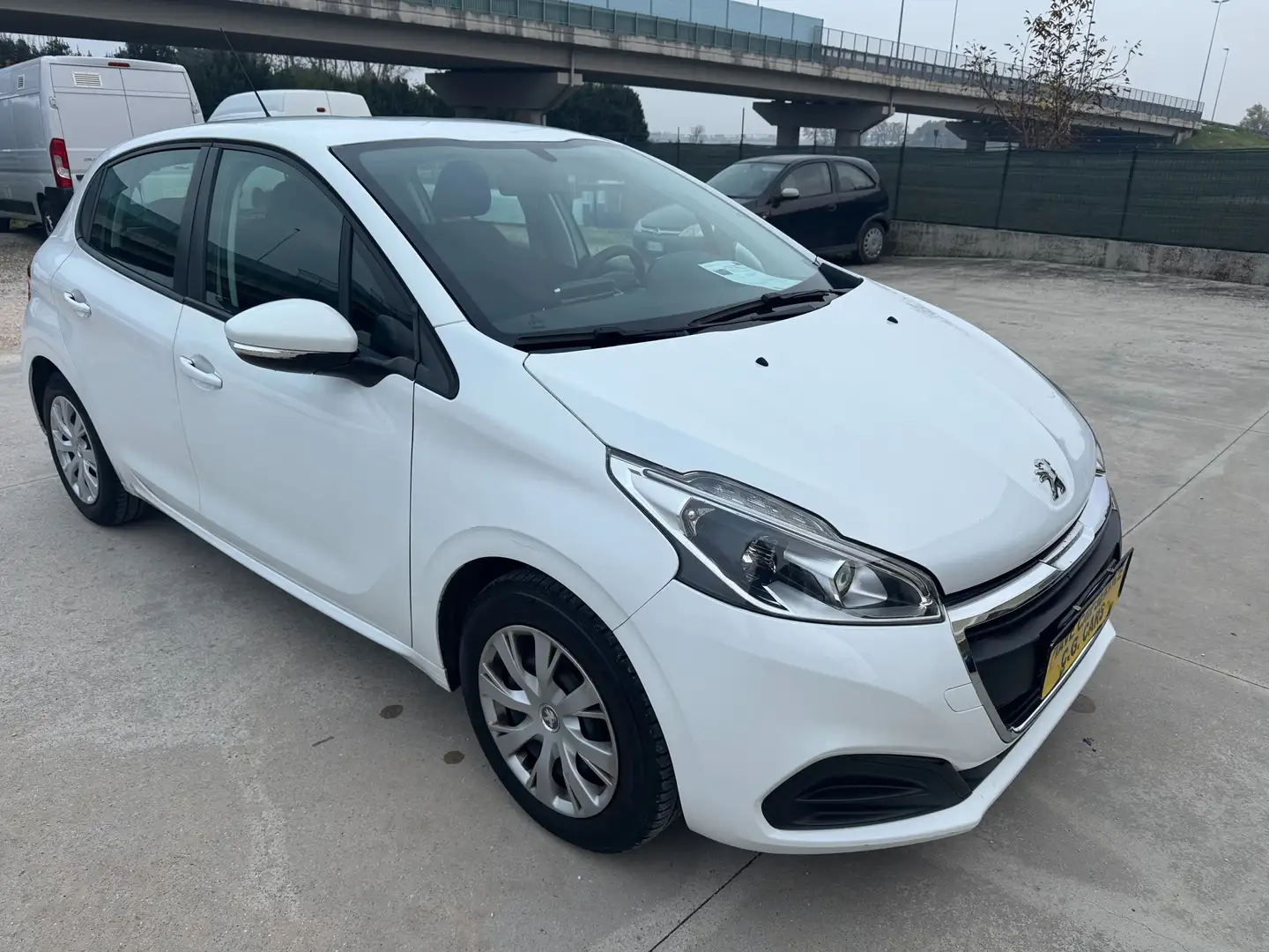 Peugeot 208 208 I 2015 5p 1.0 puretech Active 68cv Bianco - 2
