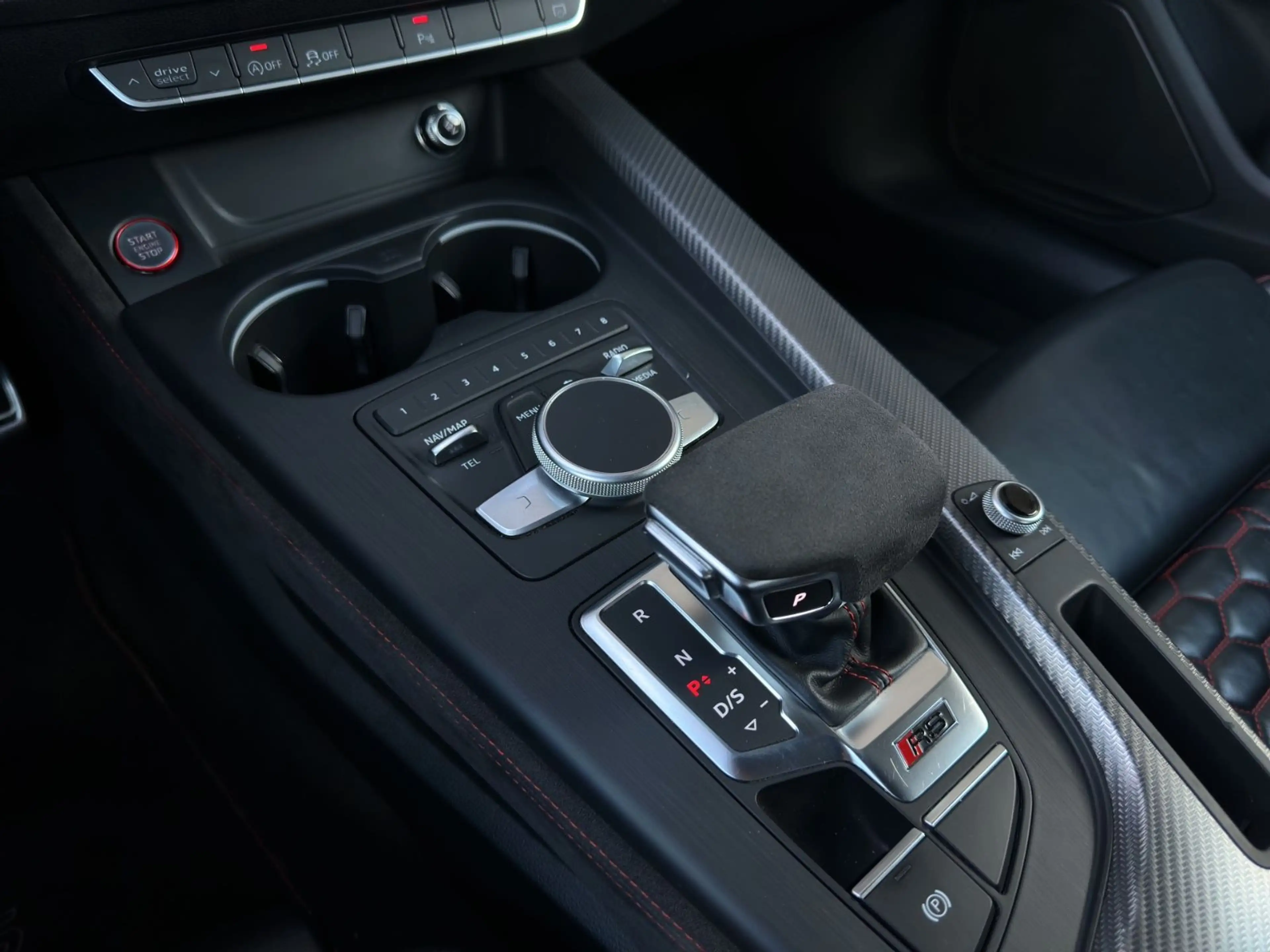 Audi RS5 Coupé Quattro°DYNAMIK°MATRIX°HUD°MASS°MEM° — photo 9