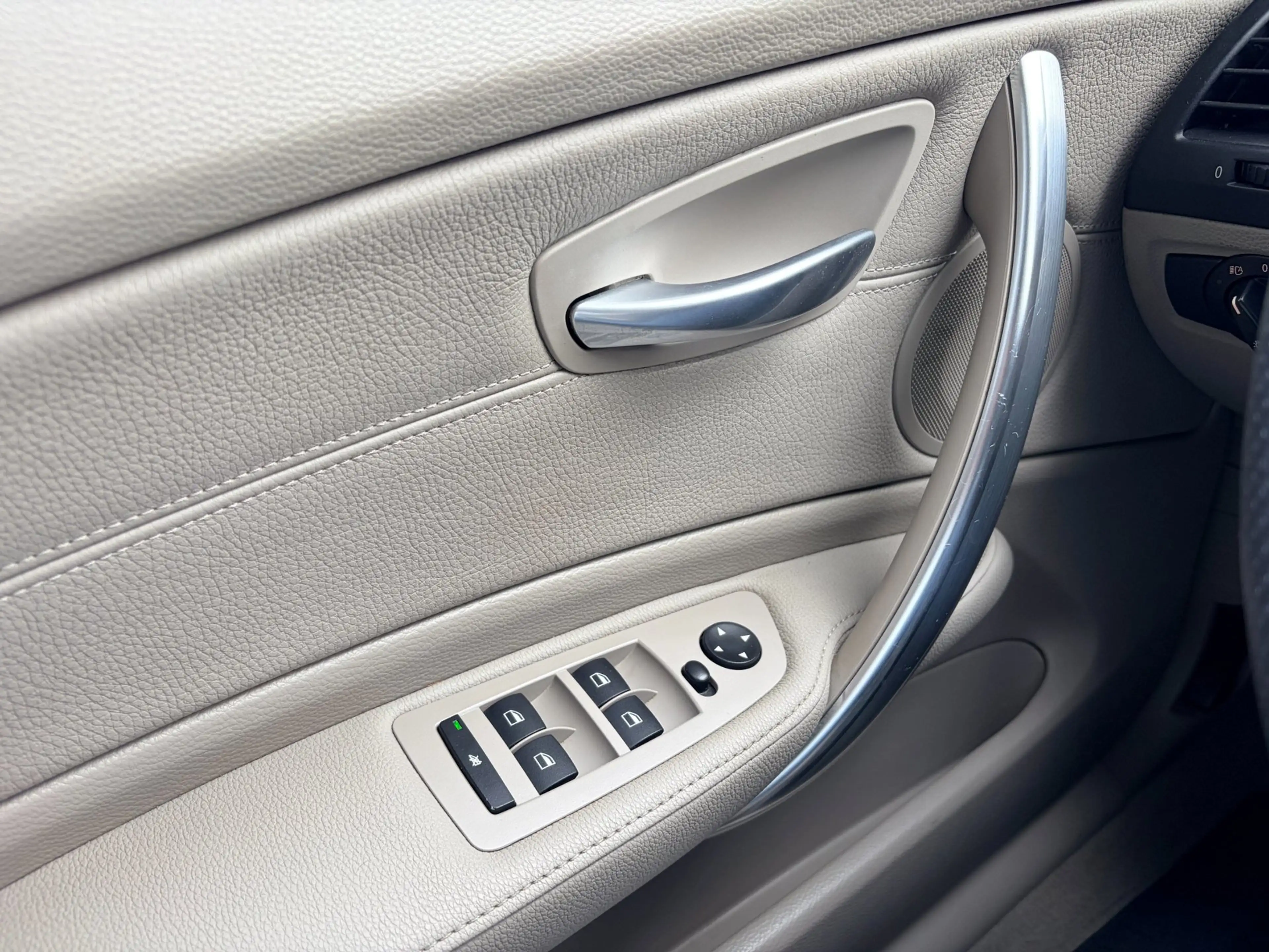 BMW 130 1-serie 130i M-Sport — photo 12