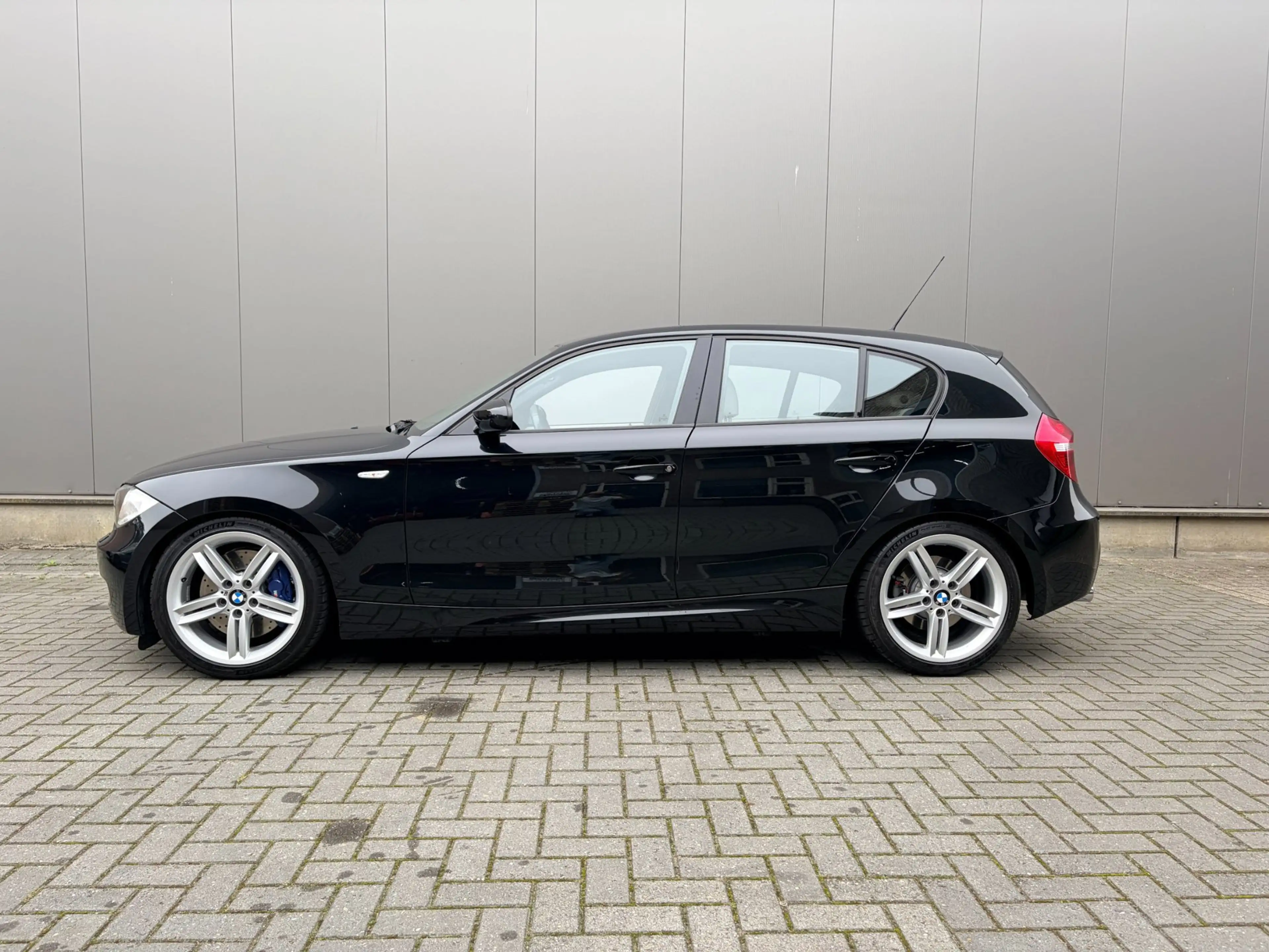 BMW 130 1-serie 130i M-Sport — photo 2
