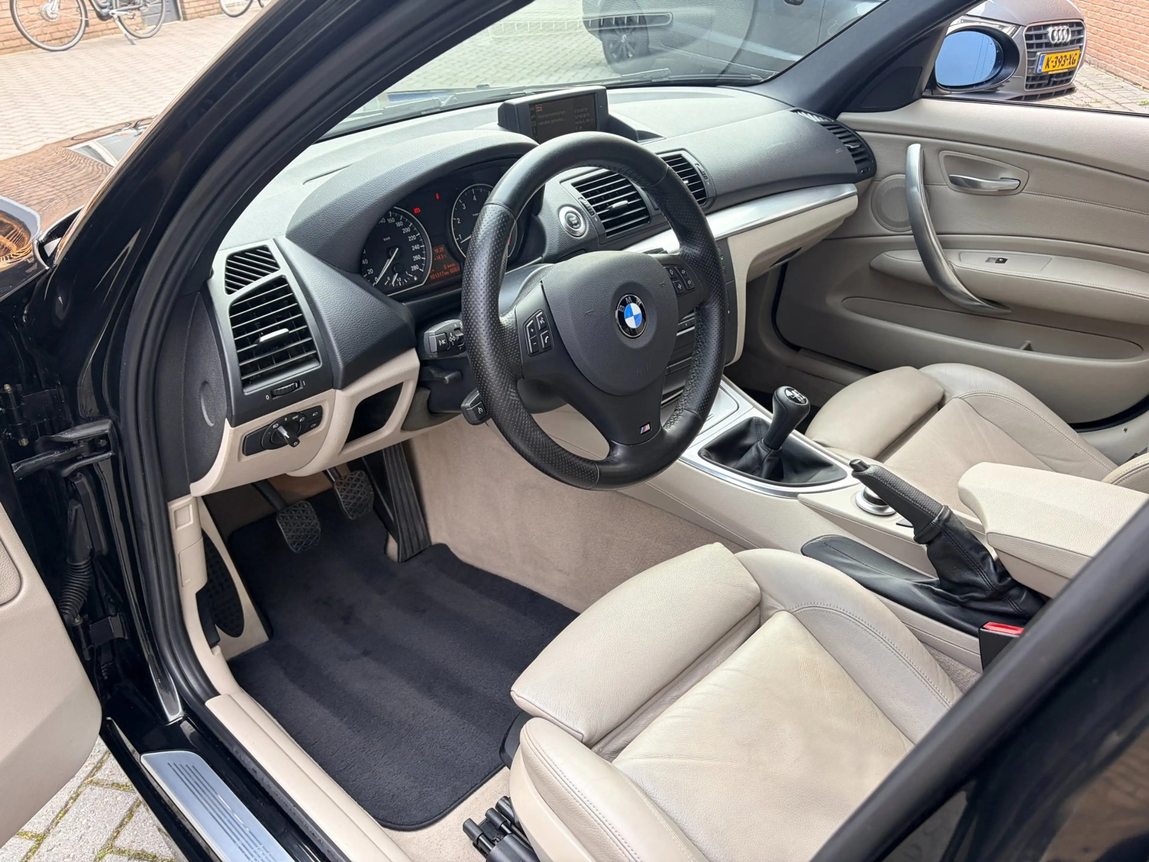 BMW 130 1-serie 130i M-Sport — photo 10