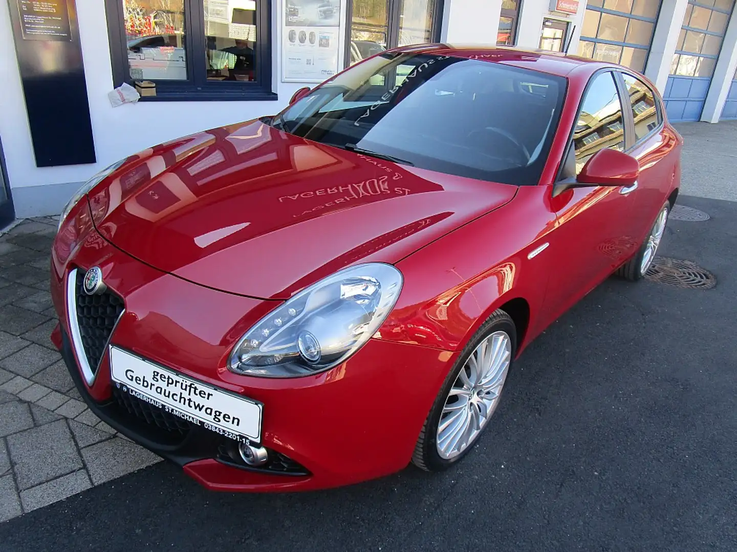 Alfa Romeo Giulietta 1,6 JTDM-2 Rot - 1