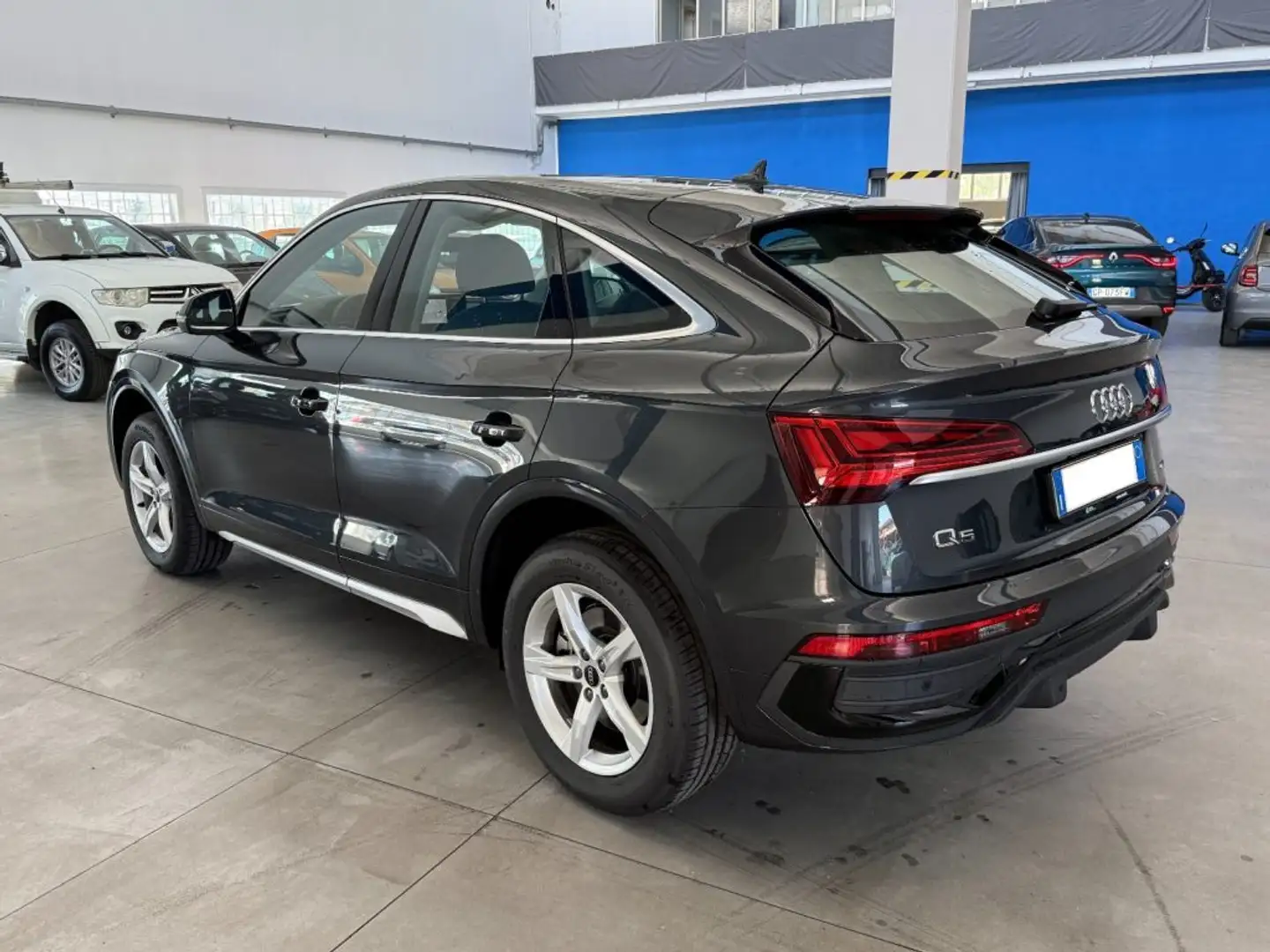 Audi Q5 SPB 40 TDI(MHEV) Quattro Bus. Adv. - Promo Grigio - 2