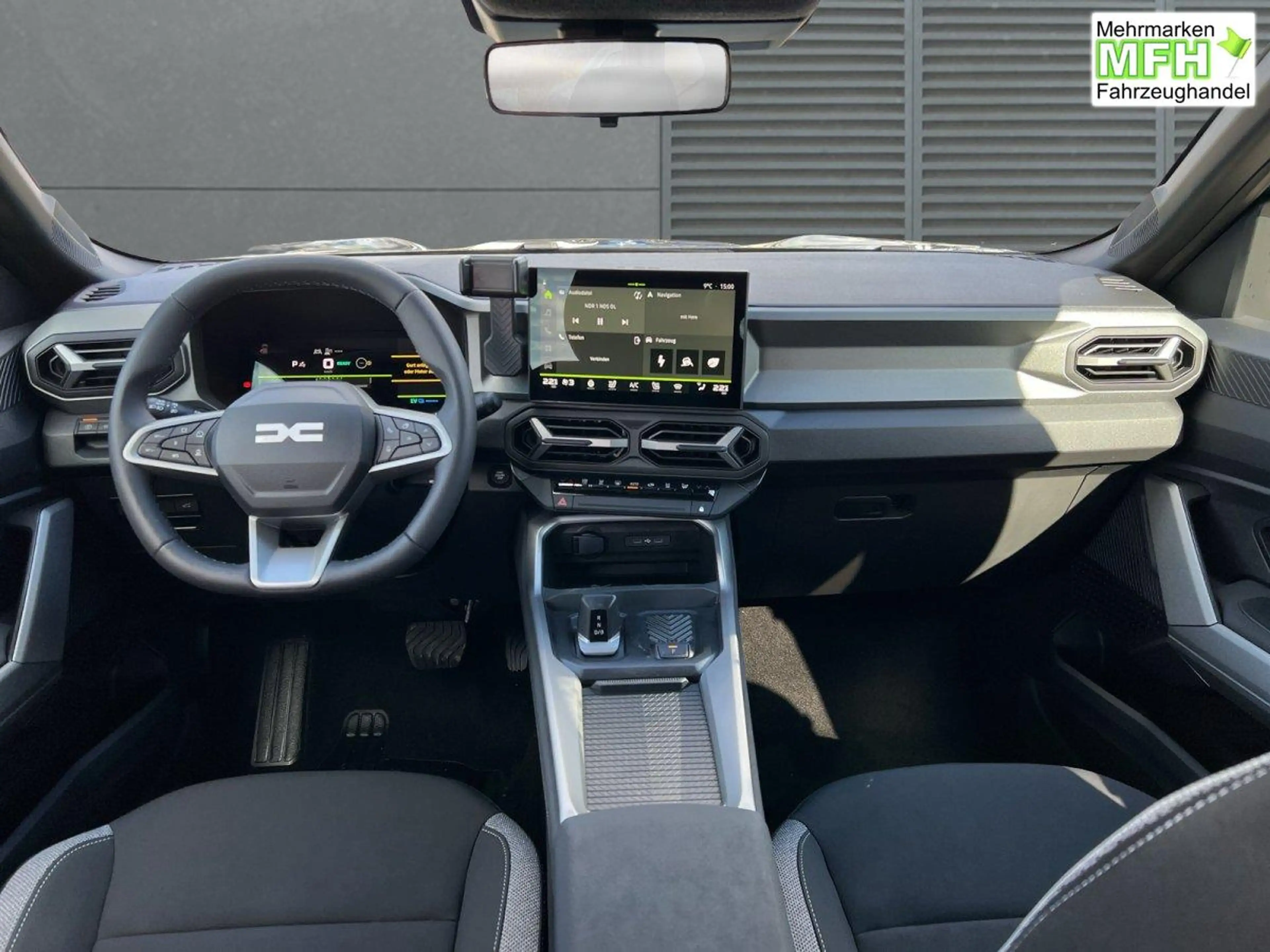 Dacia Bigster Journey Winter-Plus-Paket Hybrid 155 116 kW (15... — photo 4
