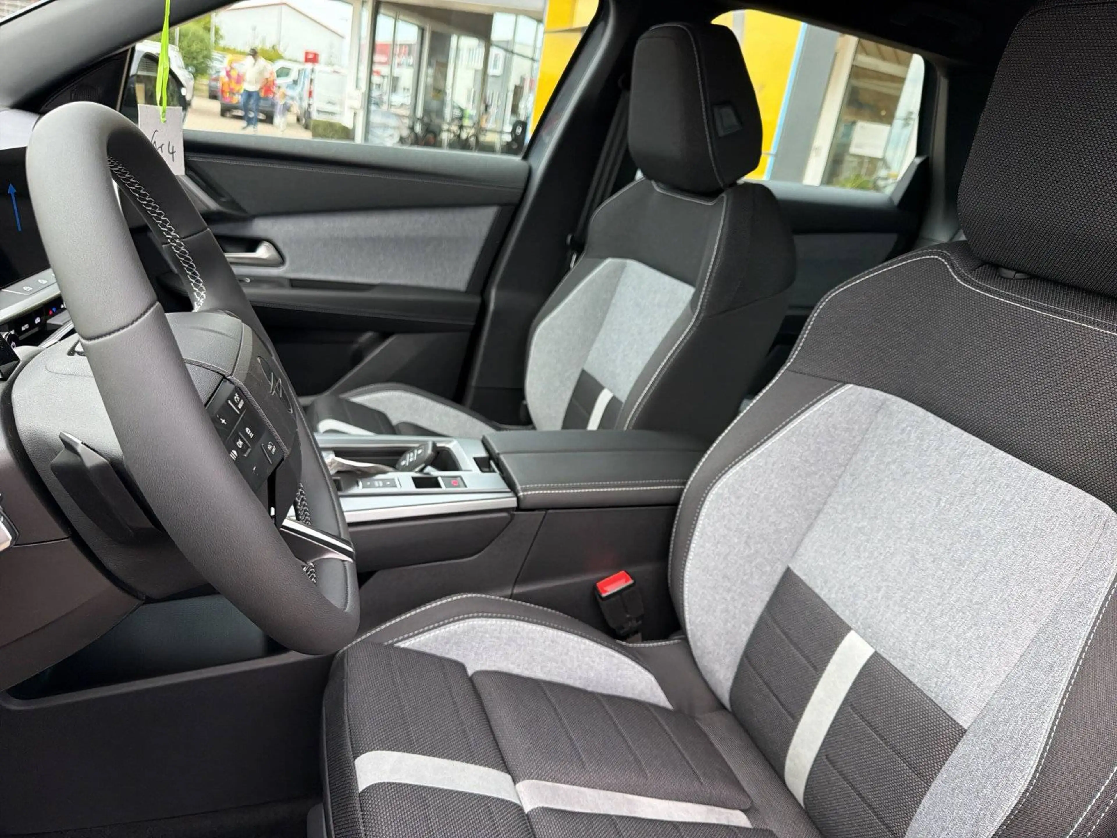 Opel Grandland 1.2 48V Mild- Hybrid 107 kW Edition — photo 12