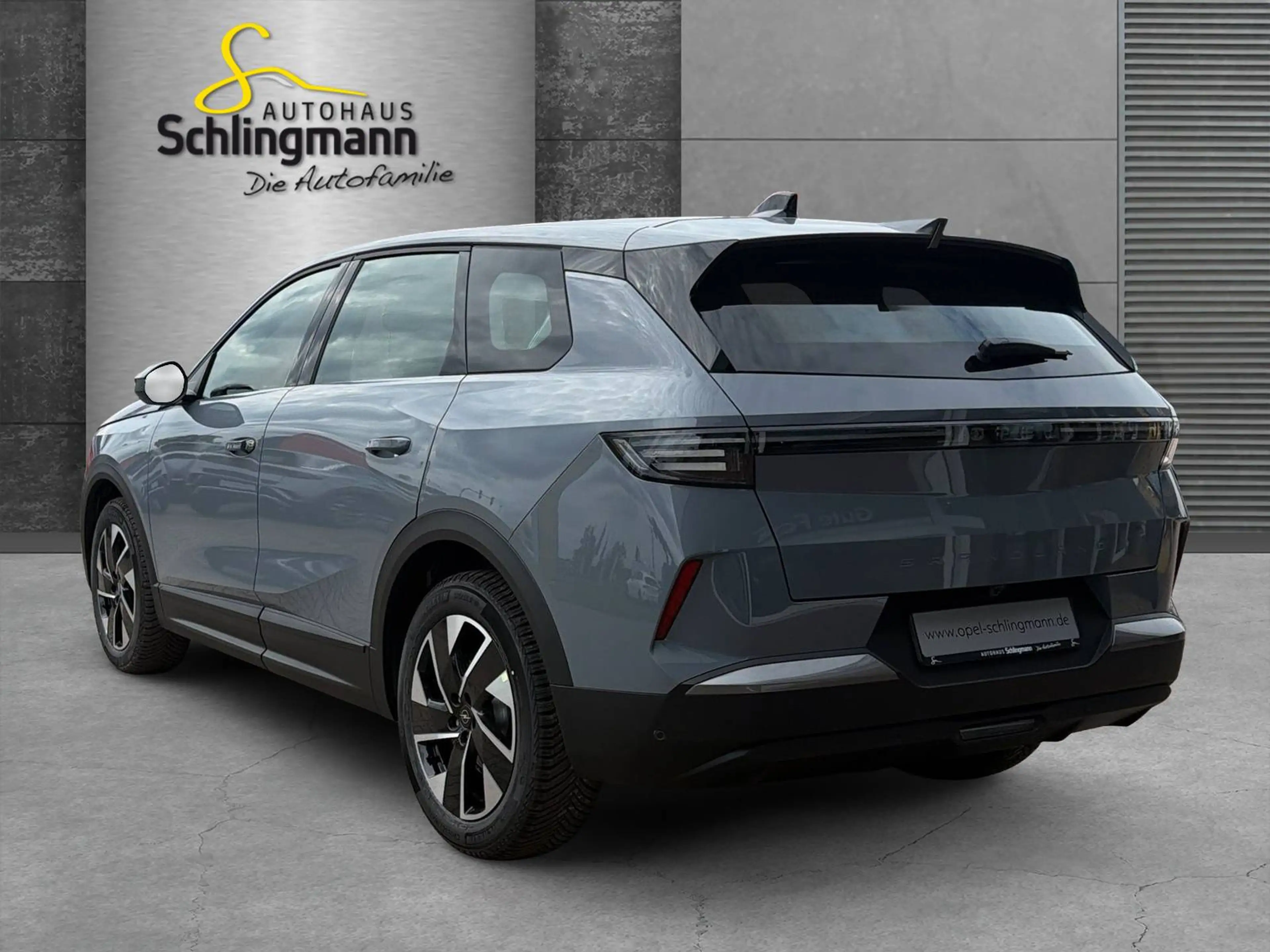 Opel Grandland 1.2 48V Mild- Hybrid 107 kW Edition — photo 3