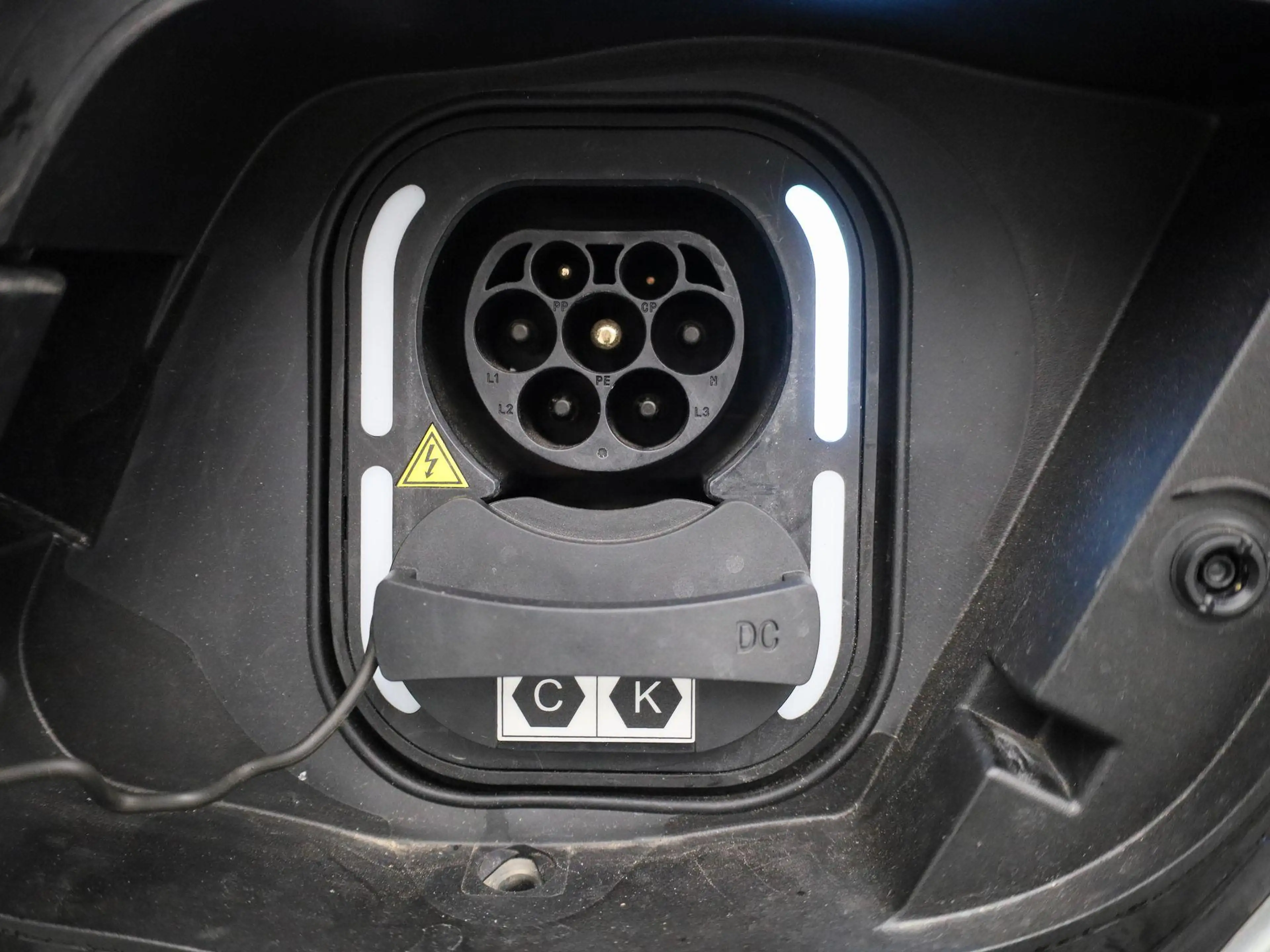 MG MG4 Electric Luxury 64 kWh — photo 13