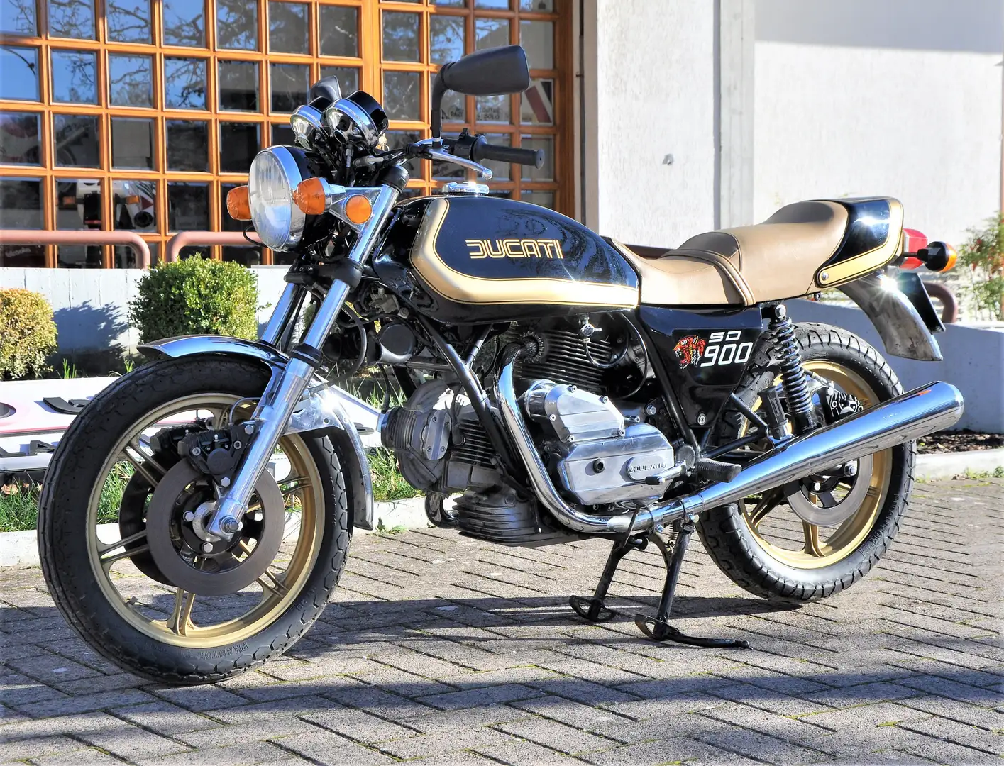 Ducati 900 SD Schwarz - 2