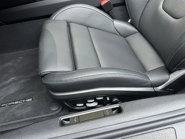 Porsche 992 911 992.2 Carrera GTS Cabrio PDK Ansicht 23