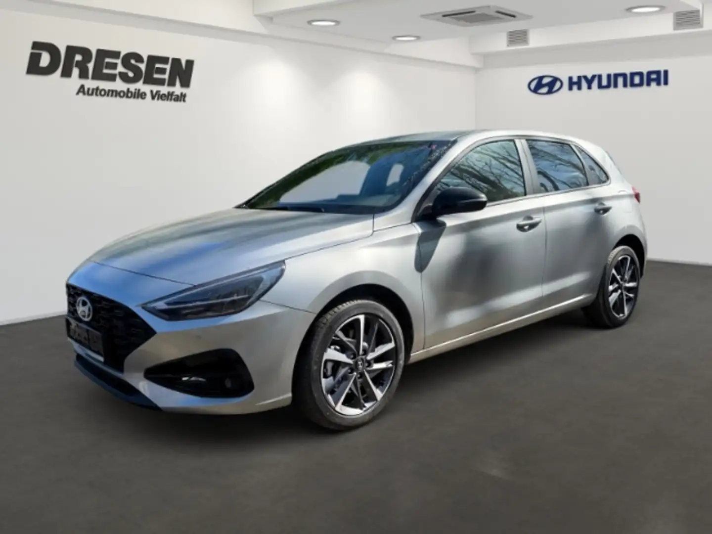 Hyundai i30 1.5 Advantage | Navi | Rückfahrkamera | LED | Sitz Silber - 1