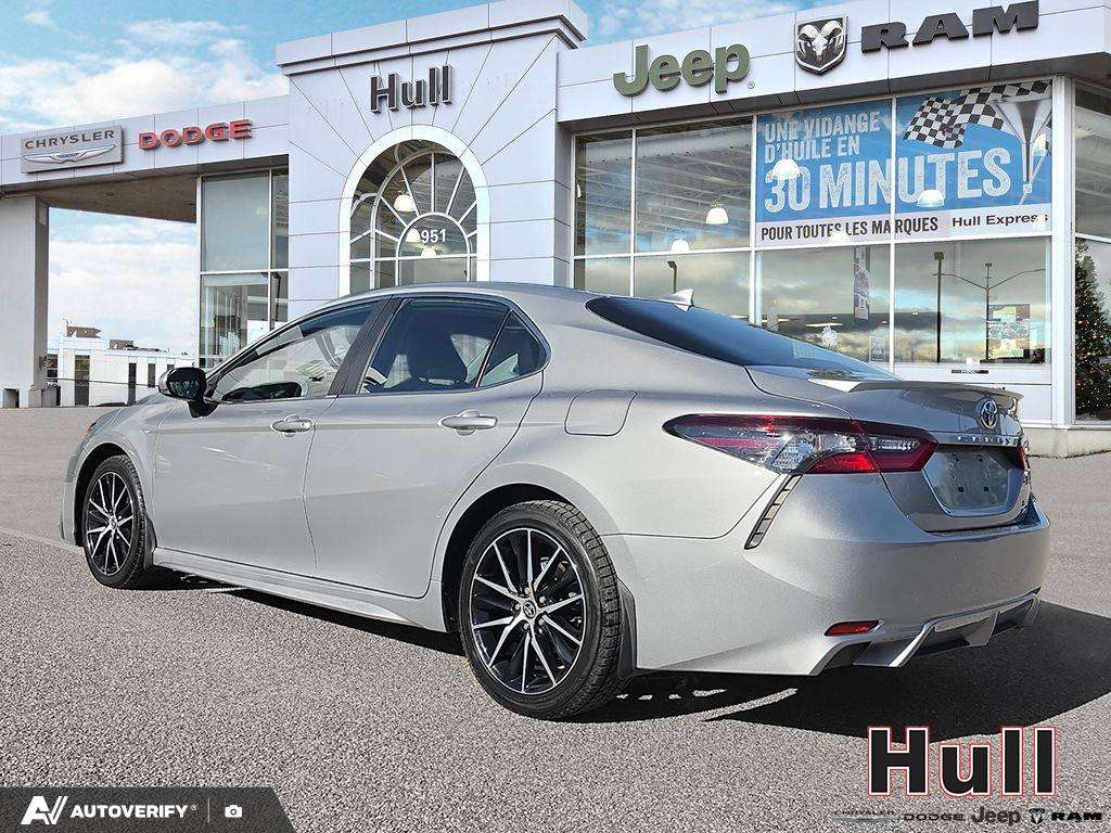 2022 Toyota Camry Sedan