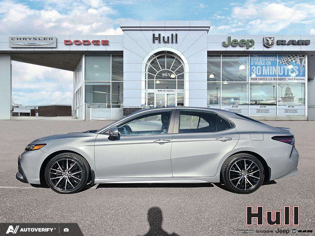 2022 Toyota Camry Sedan