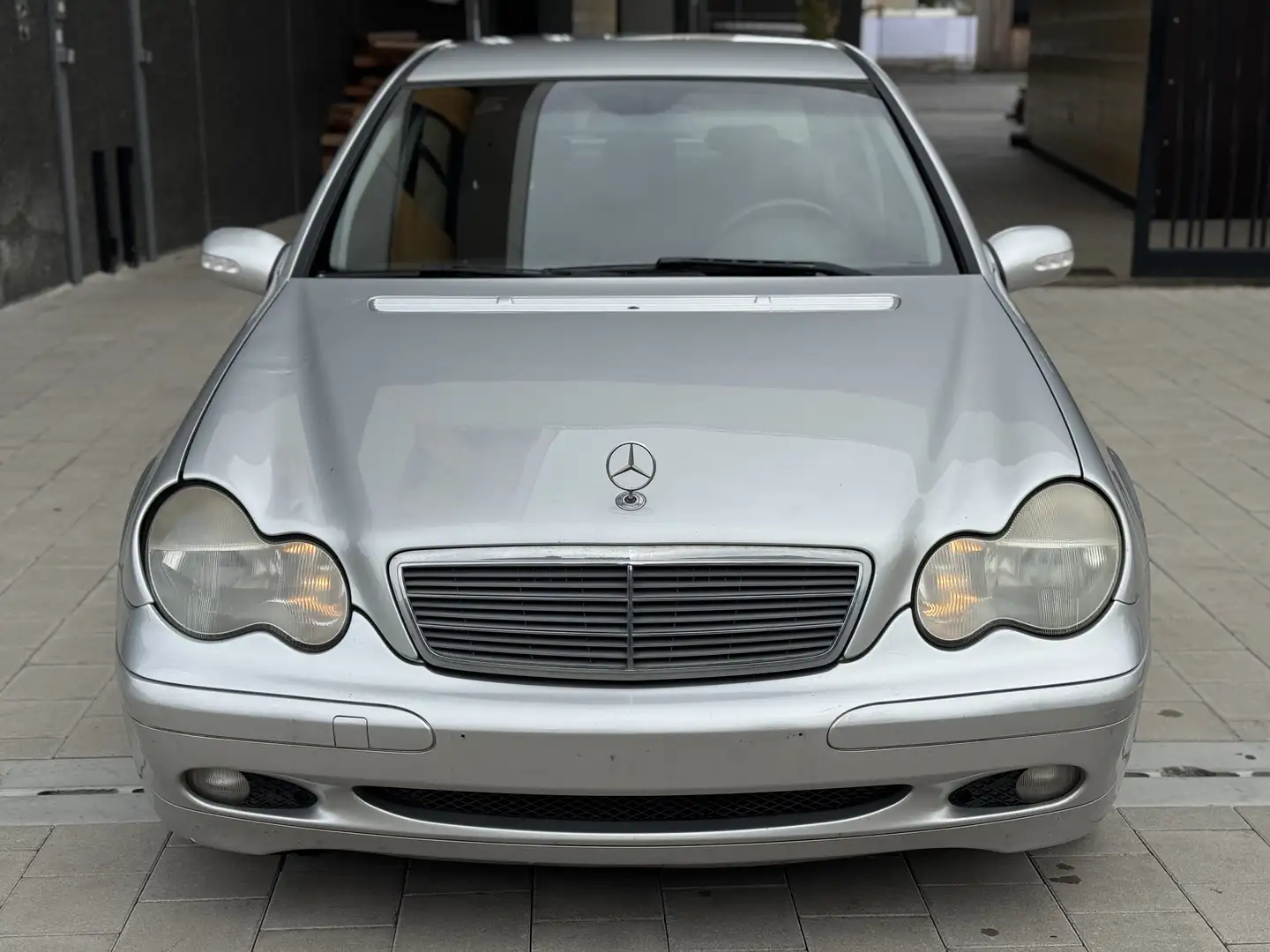 Mercedes-Benz C 220 CLASSIC / AUTOMAAT! / EERSTE EIGENAAR! Gris - 2
