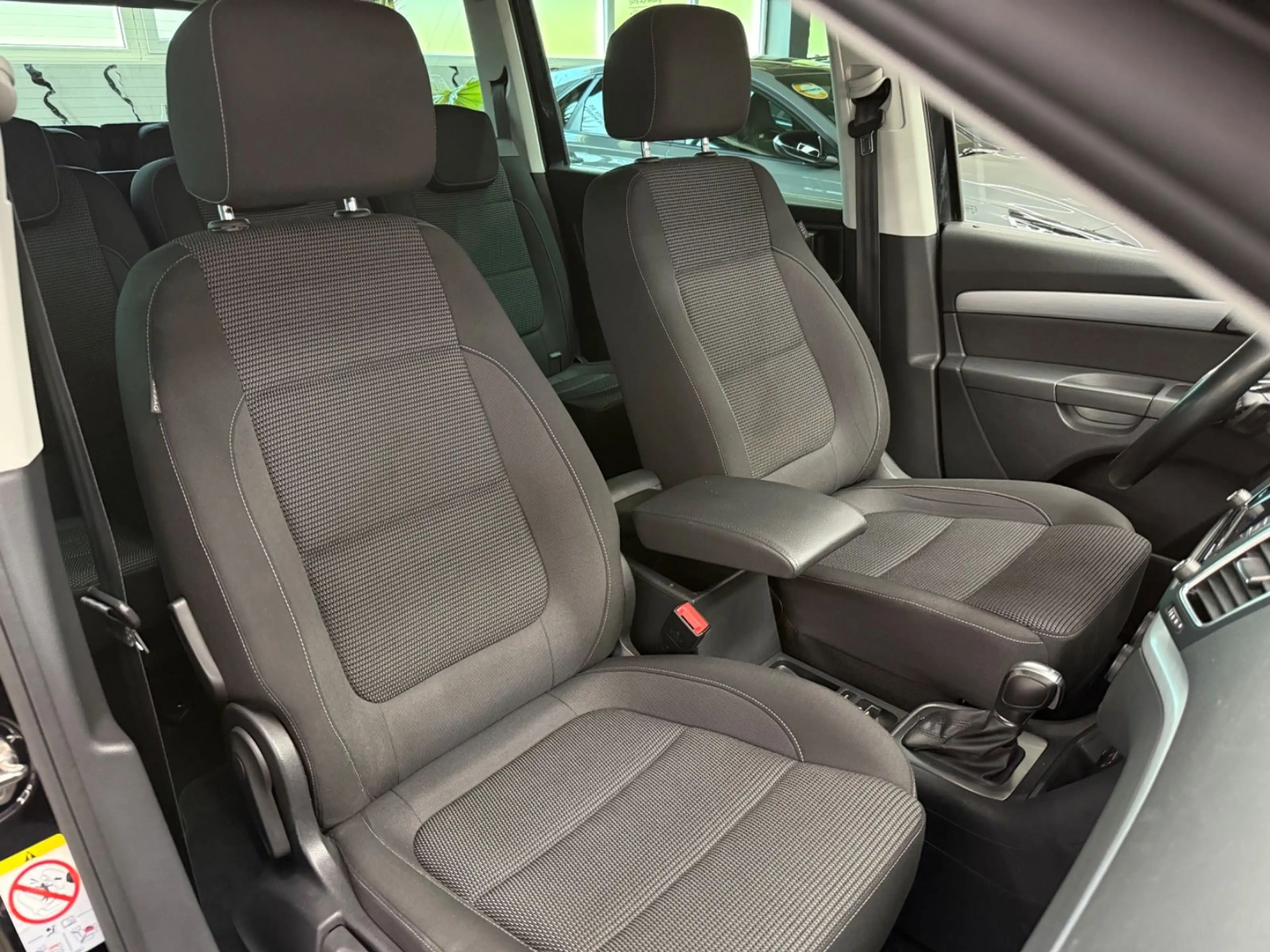 Volkswagen Sharan Comfortline BMT*7SITZE*SCHIEBETÜREN BS* — photo 11