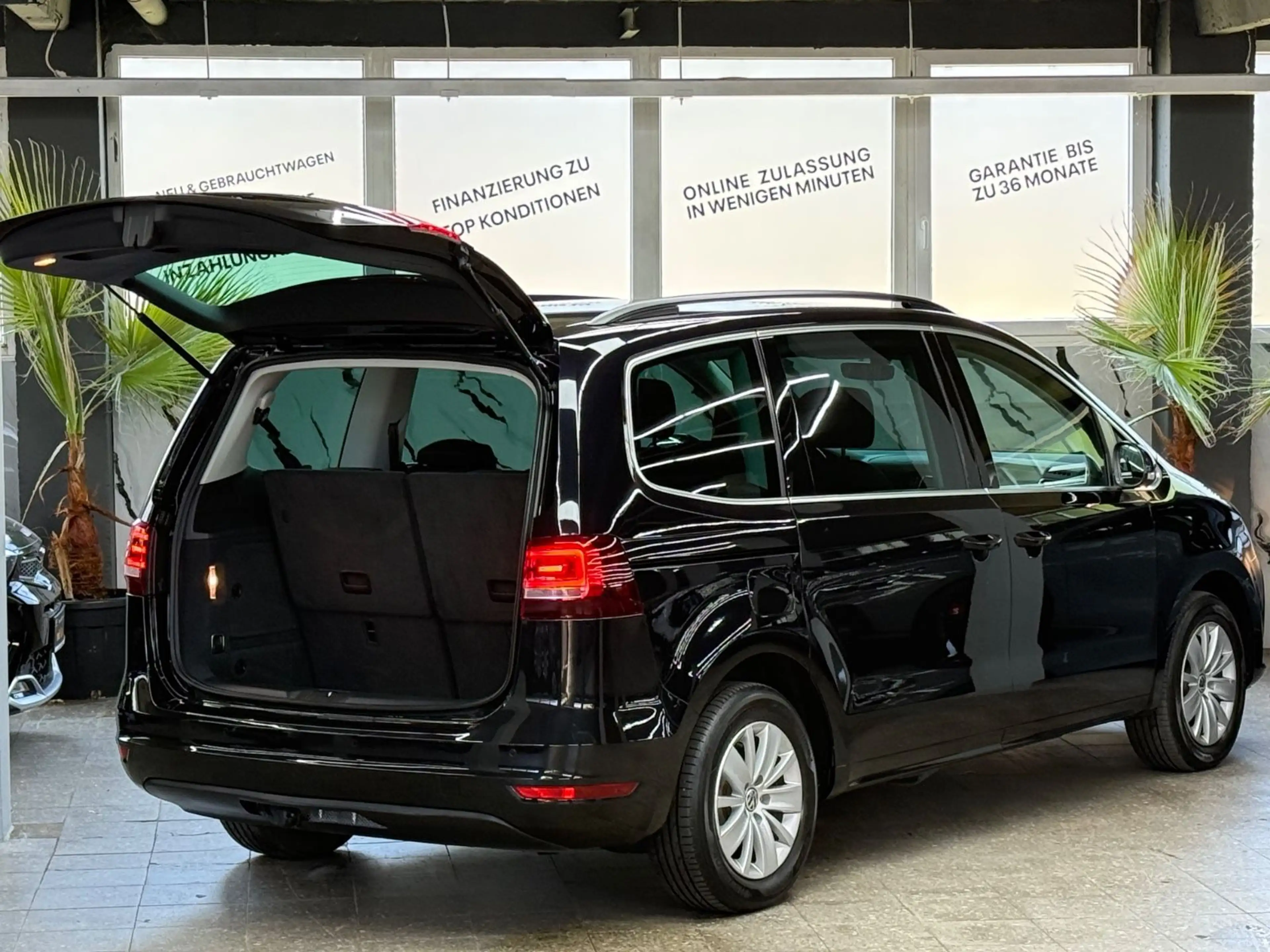 Volkswagen Sharan Comfortline BMT*7SITZE*SCHIEBETÜREN BS* — photo 8