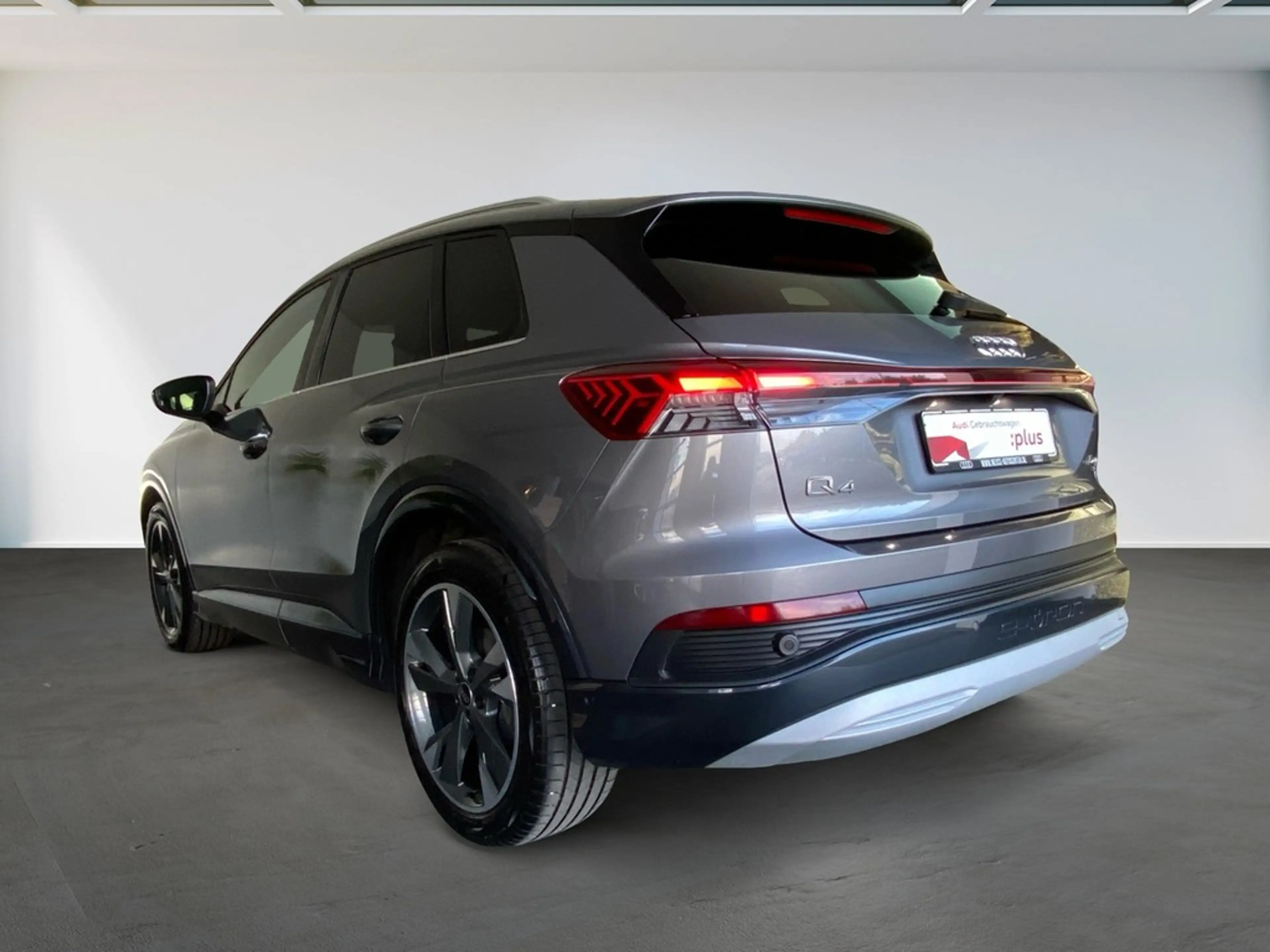 Audi Q4 e-tron 45 quattro PANO+HUD+AHK+ACC+RFK+PRIVACY — photo 14