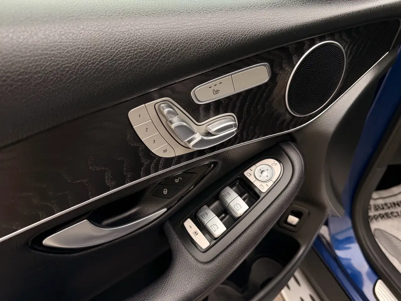 Mercedes-Benz GLC снимка Mercedes-Benz GLC