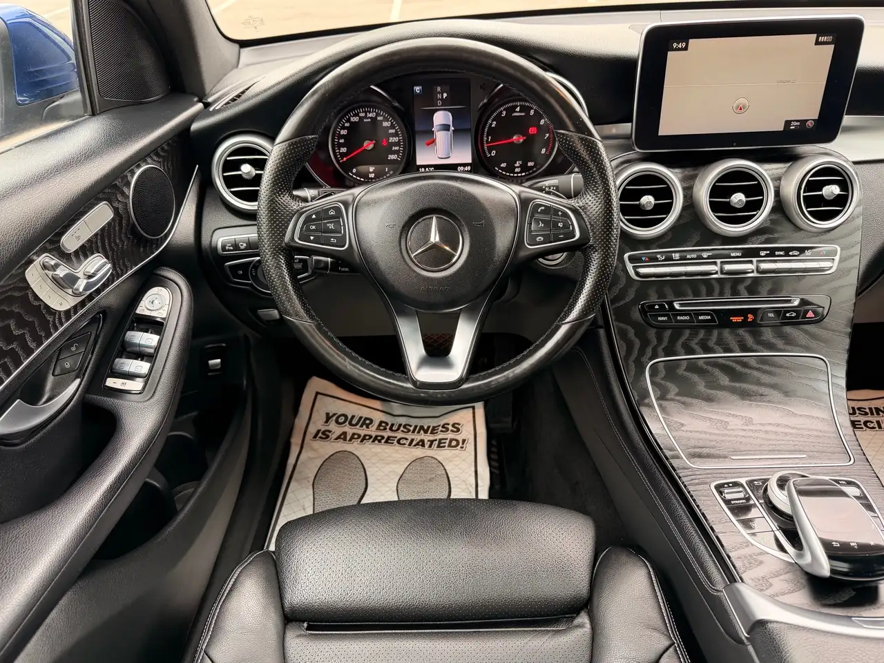 Mercedes-Benz GLC снимка Mercedes-Benz GLC