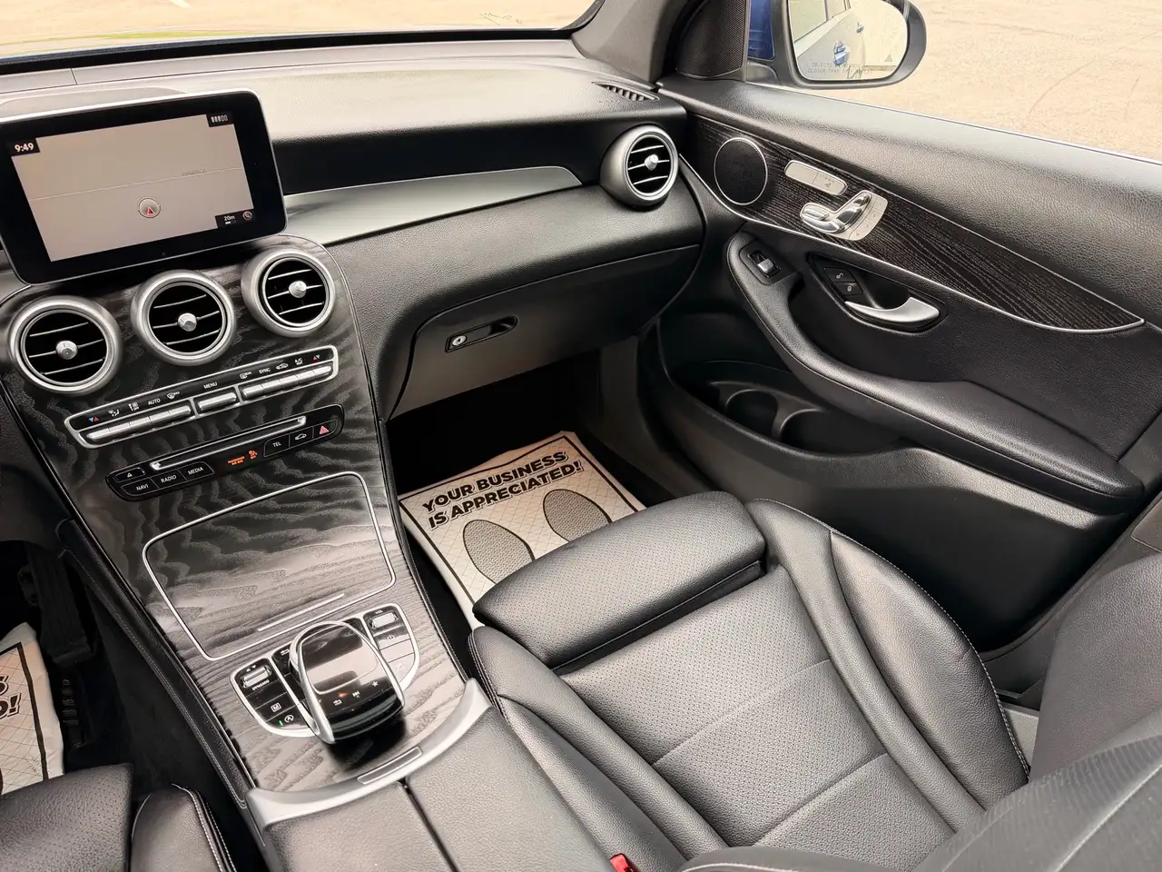 Mercedes-Benz GLC снимка Mercedes-Benz GLC